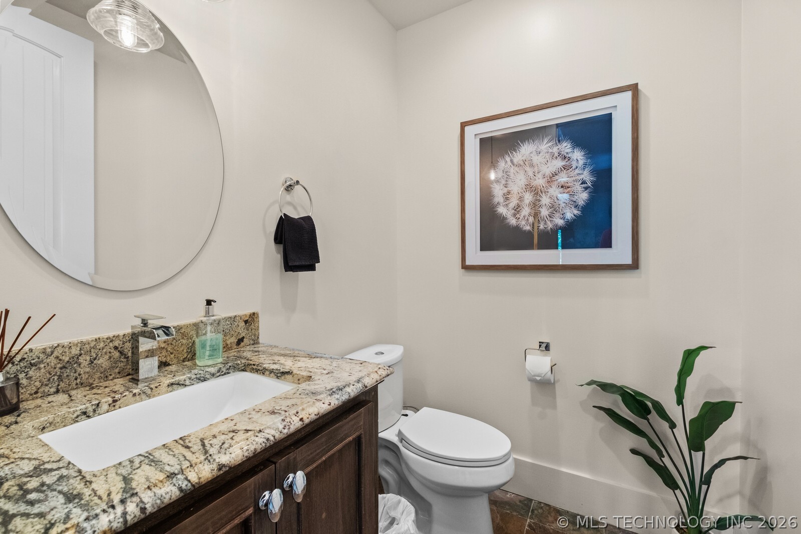 37119 S Cliff Crest Drive Property Photo 21
