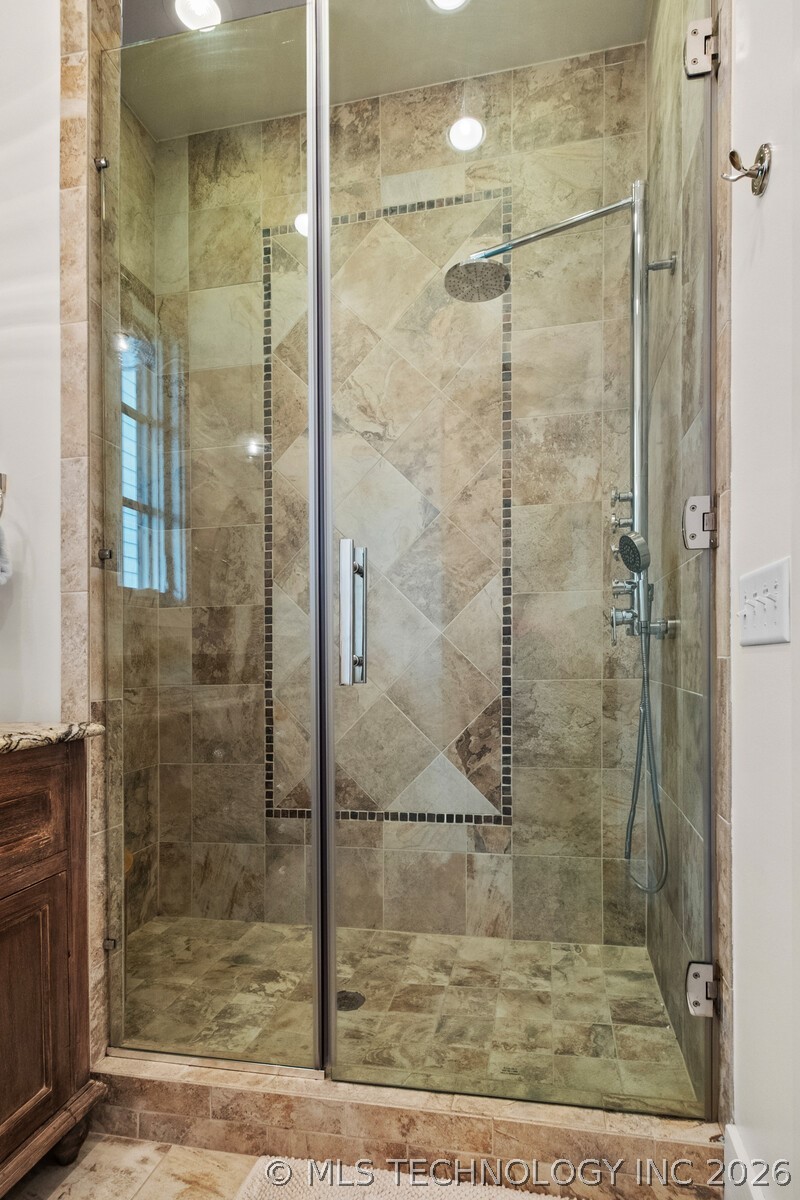 37119 S Cliff Crest Drive Property Photo 26