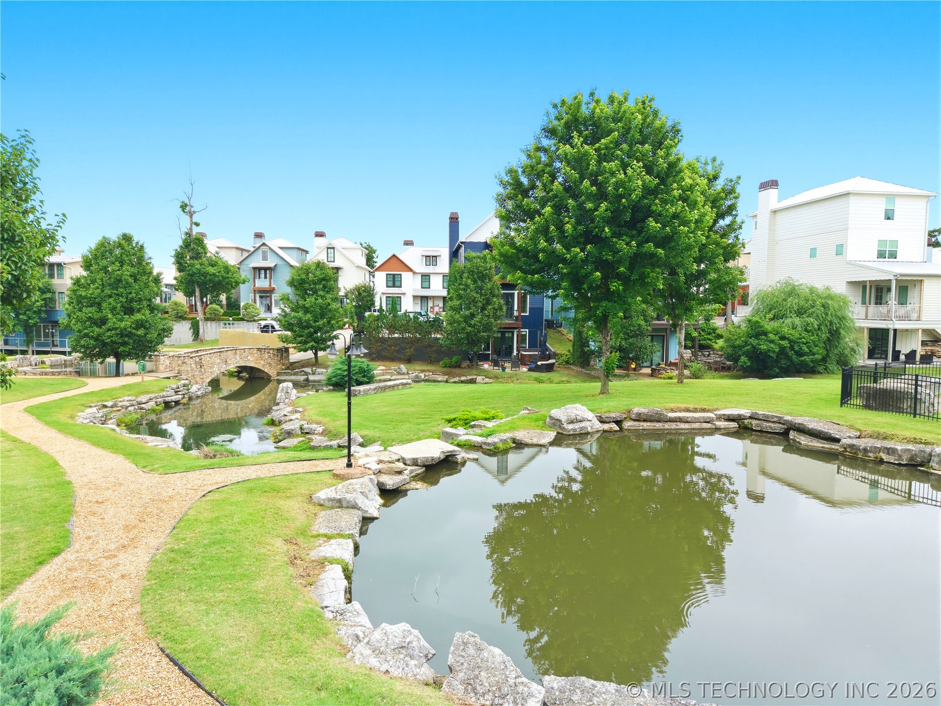 37119 S Cliff Crest Drive Property Photo 46