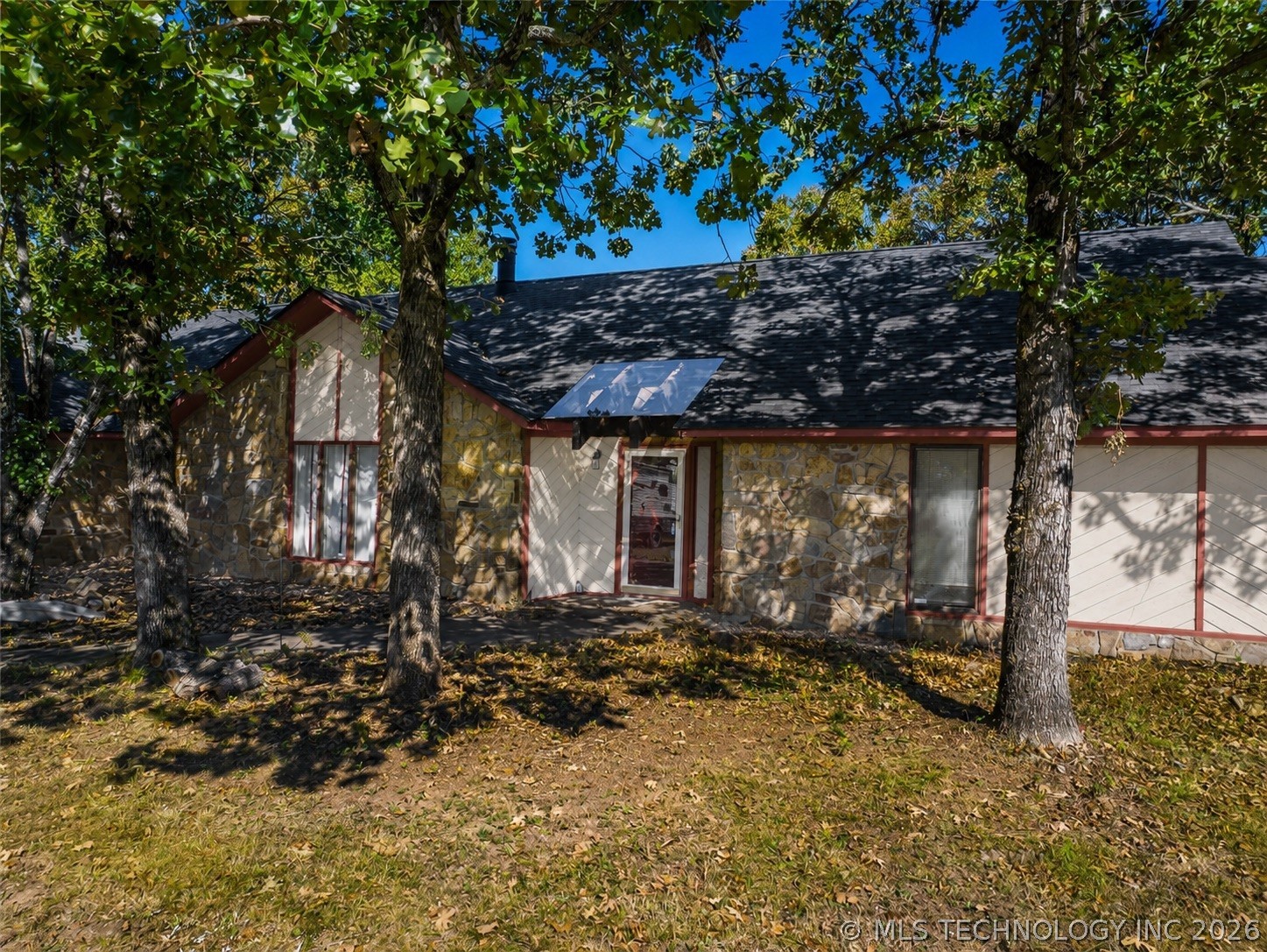 65 Pickle Lane Property Photo 1