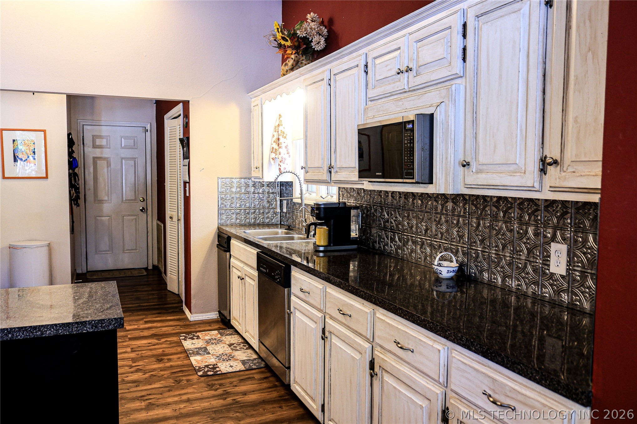 65 Pickle Lane Property Photo 13