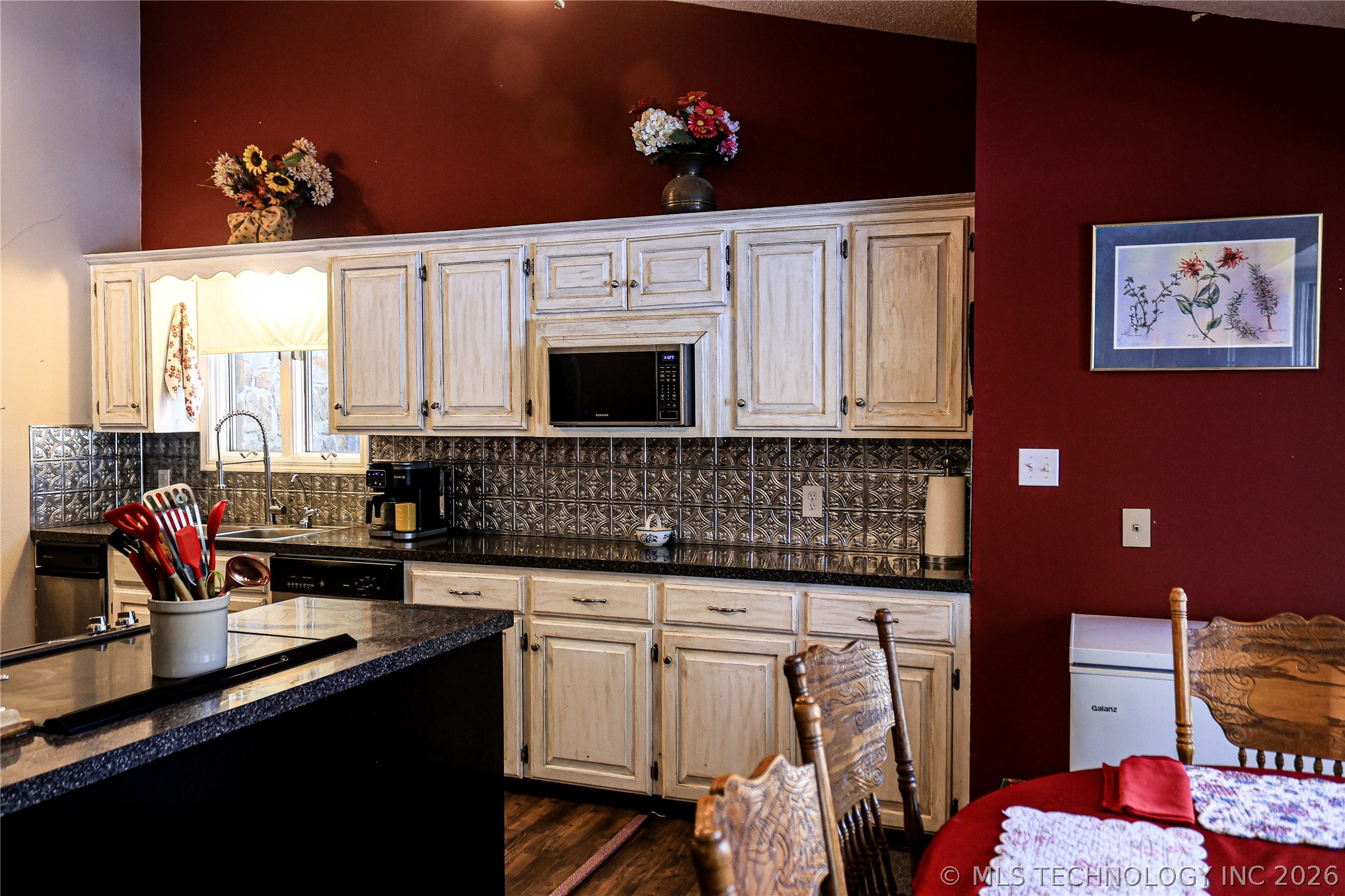 65 Pickle Lane Property Photo 15