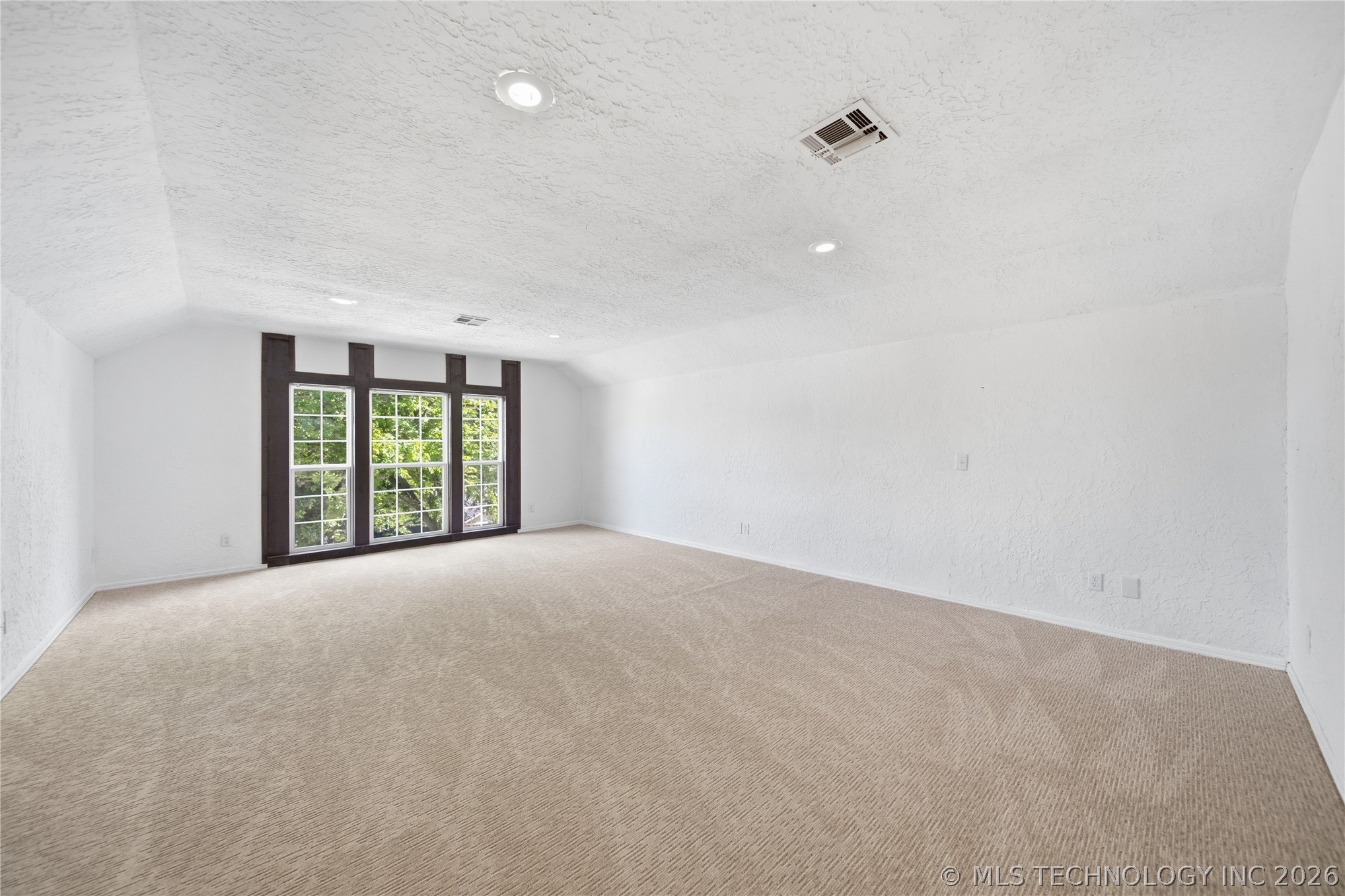 3928 E 60th Place Property Photo 23