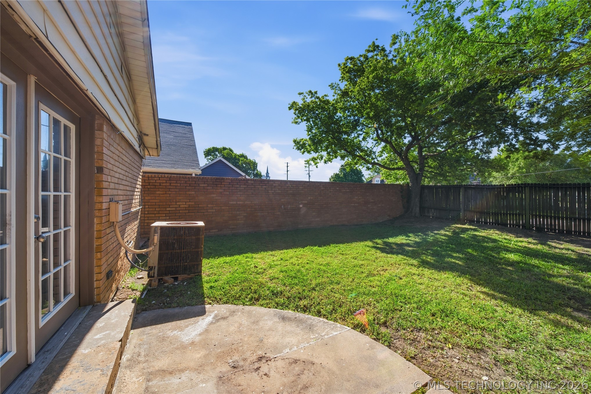 3928 E 60th Place Property Photo 29