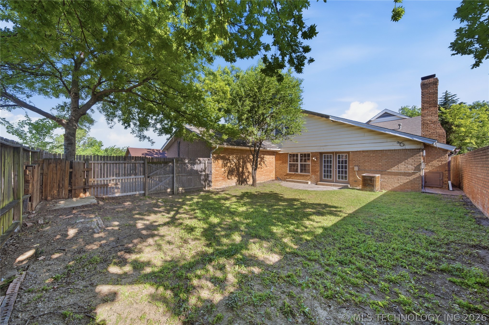 3928 E 60th Place Property Photo 32