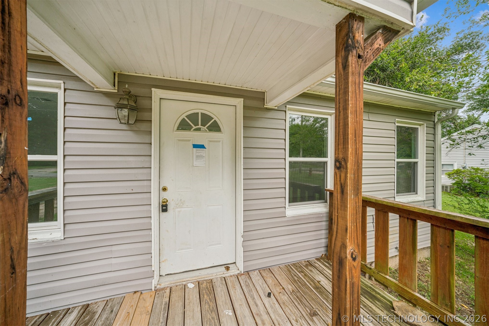 1010 N Gertrude Avenue Property Photo 3