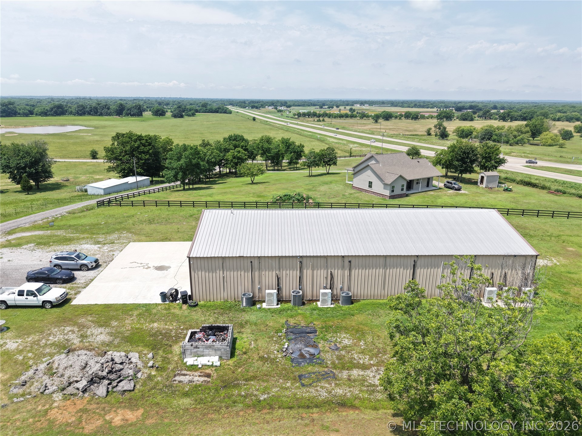 14601 S 4060 Road Property Photo 4