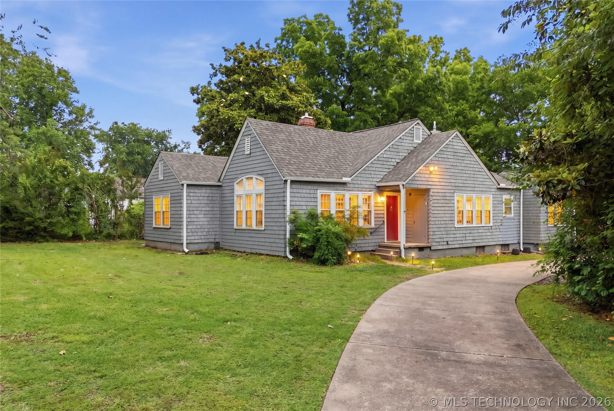 2776 E 49th Street Property Photo 1