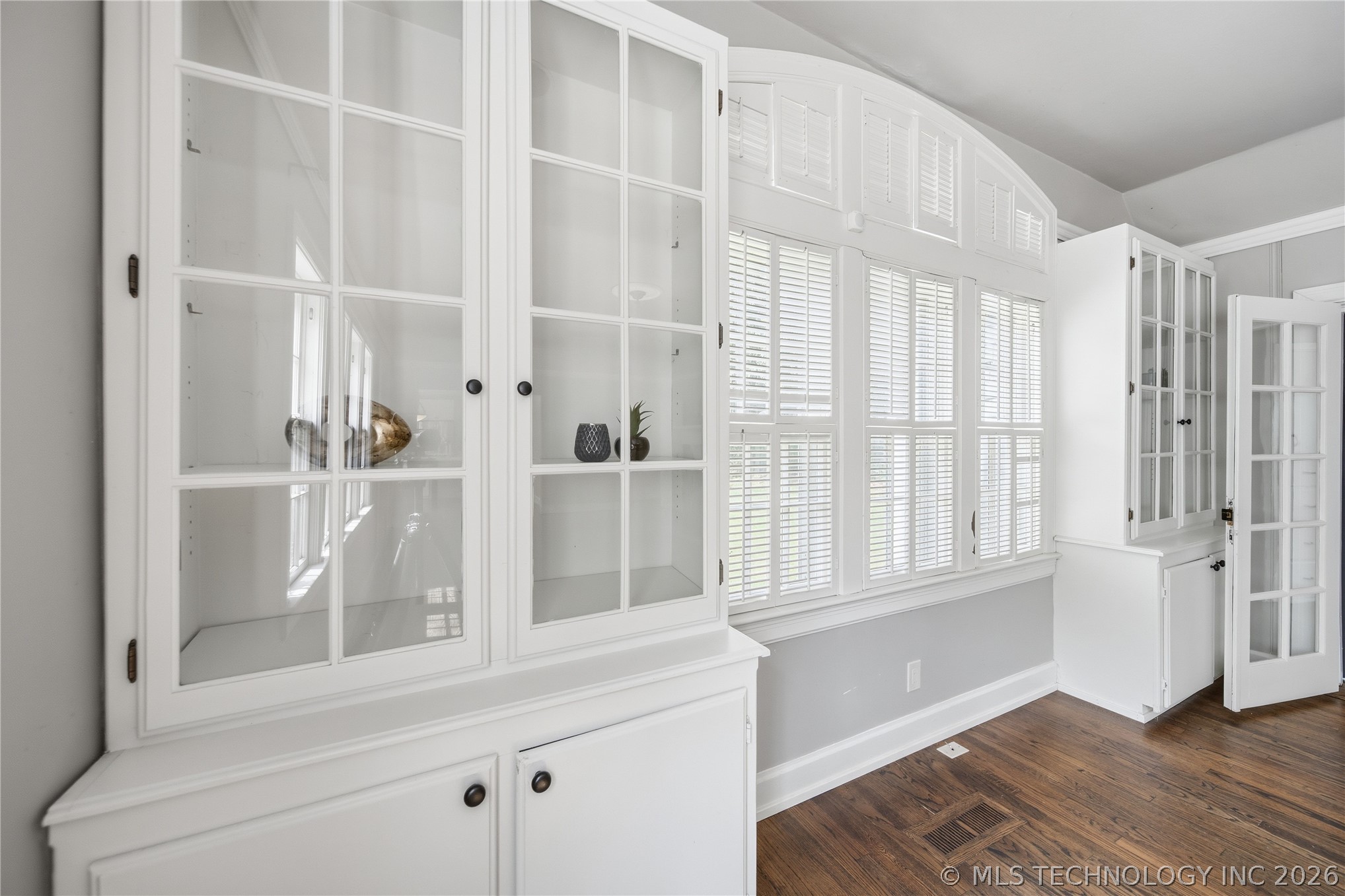 2776 E 49th Street Property Photo 10
