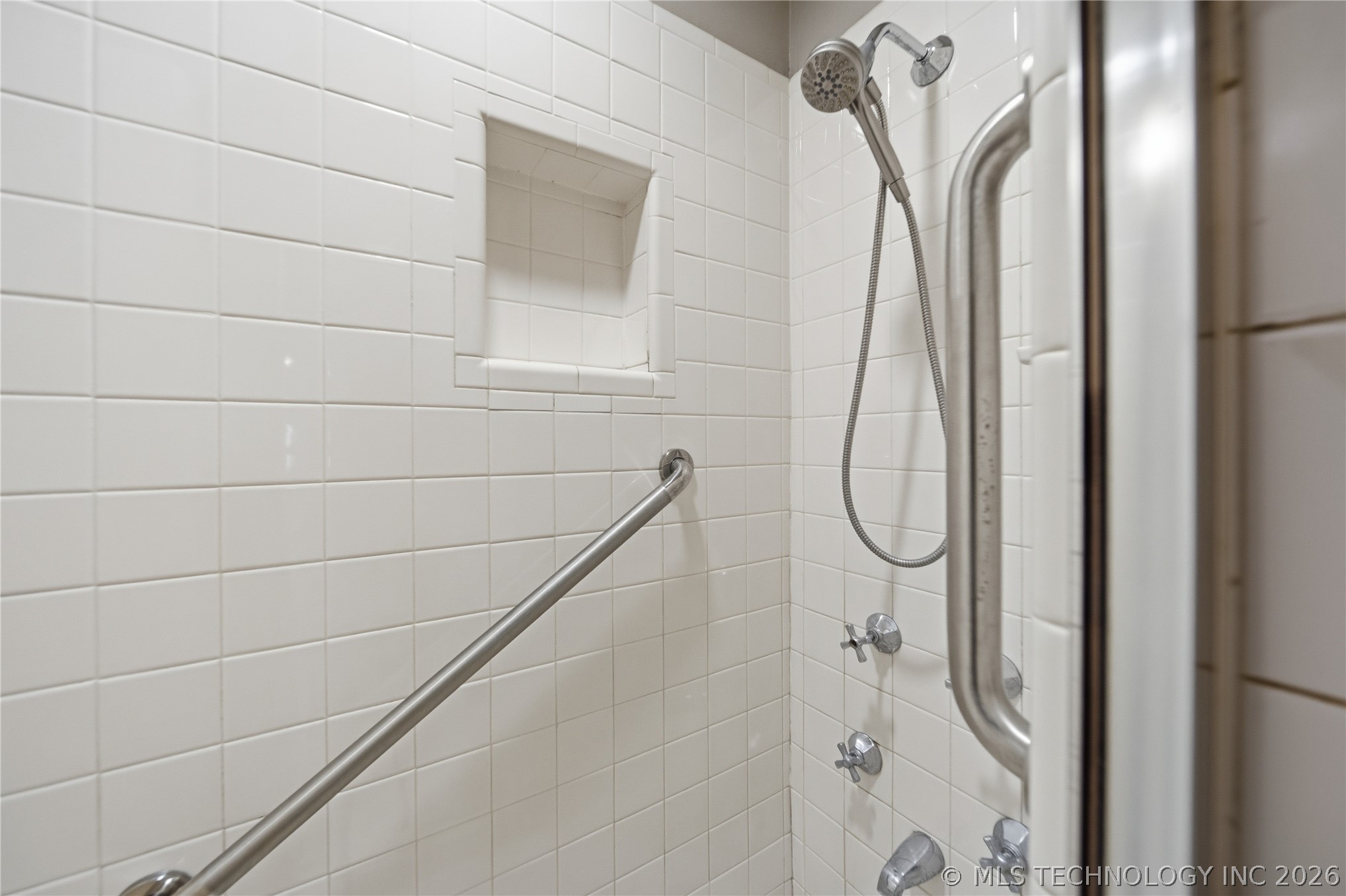 2776 E 49th Street Property Photo 30