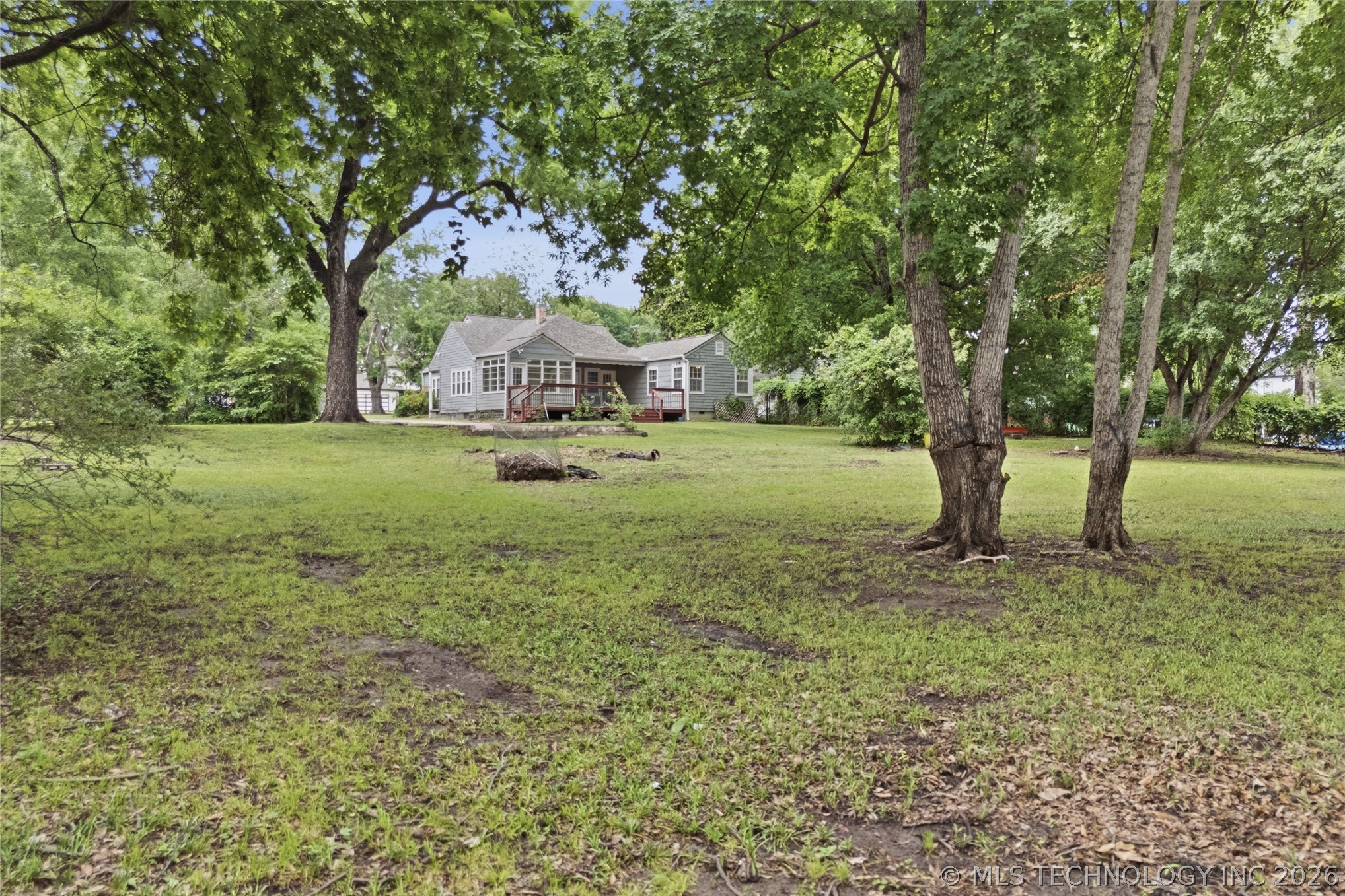 2776 E 49th Street Property Photo 44