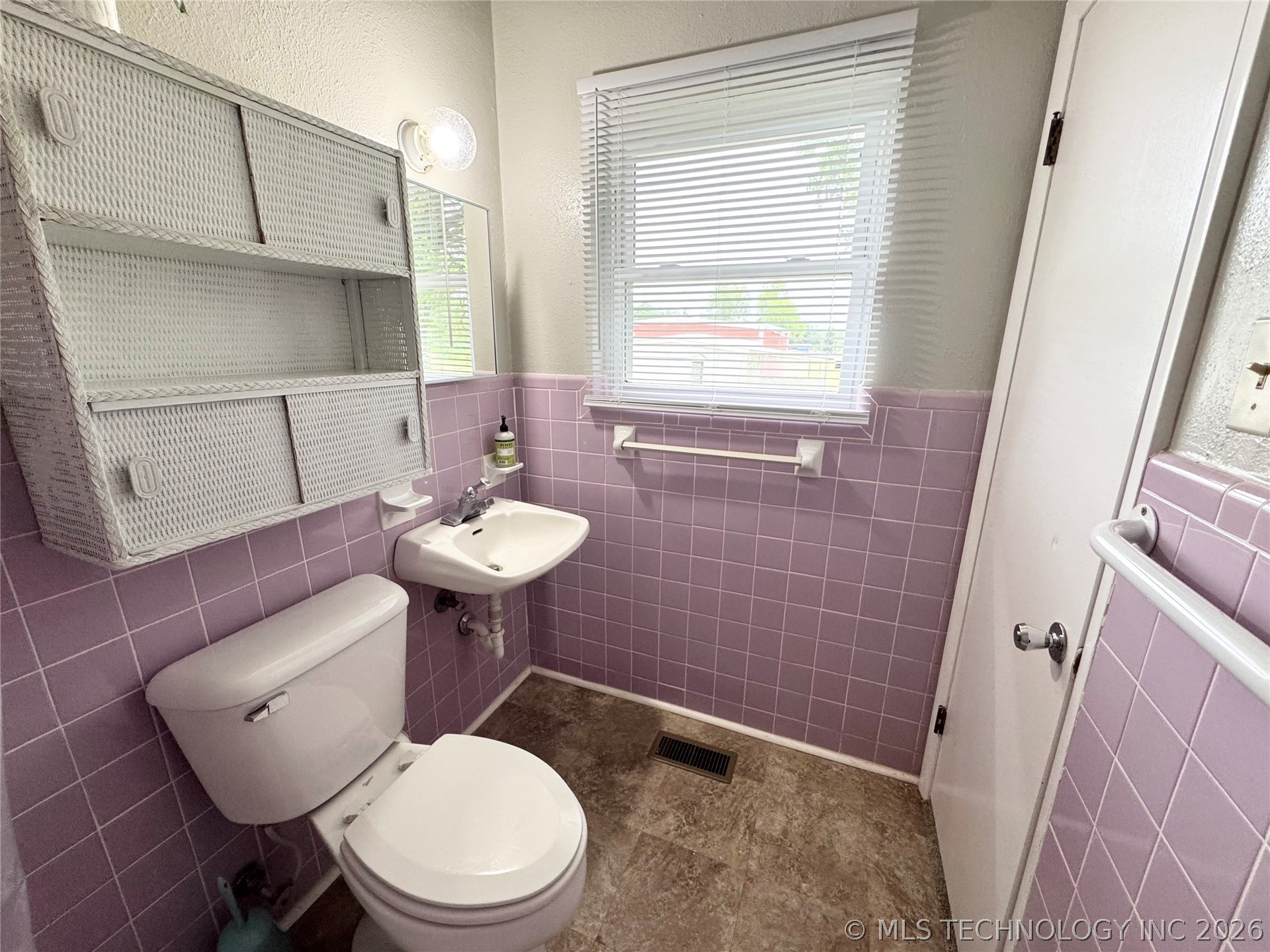 1103 Springdale Road Property Photo 59
