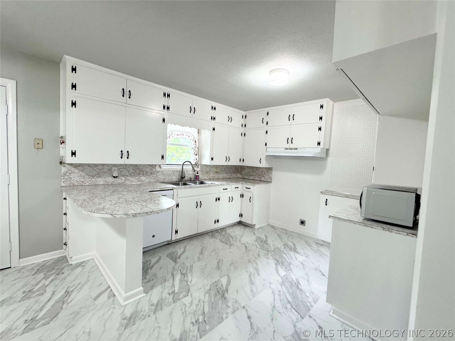 1103 Springdale Road Property Photo 69
