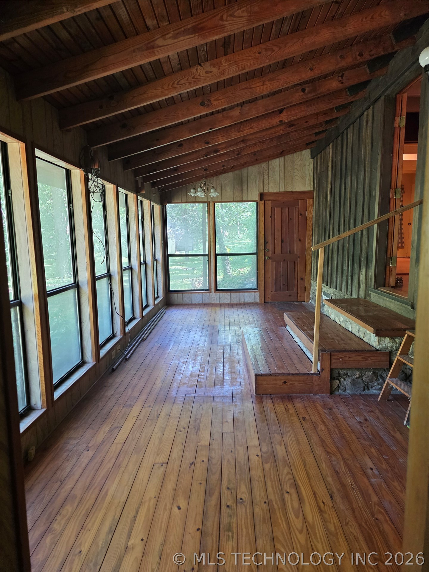 20453 E Whipperwill Road Property Photo 6