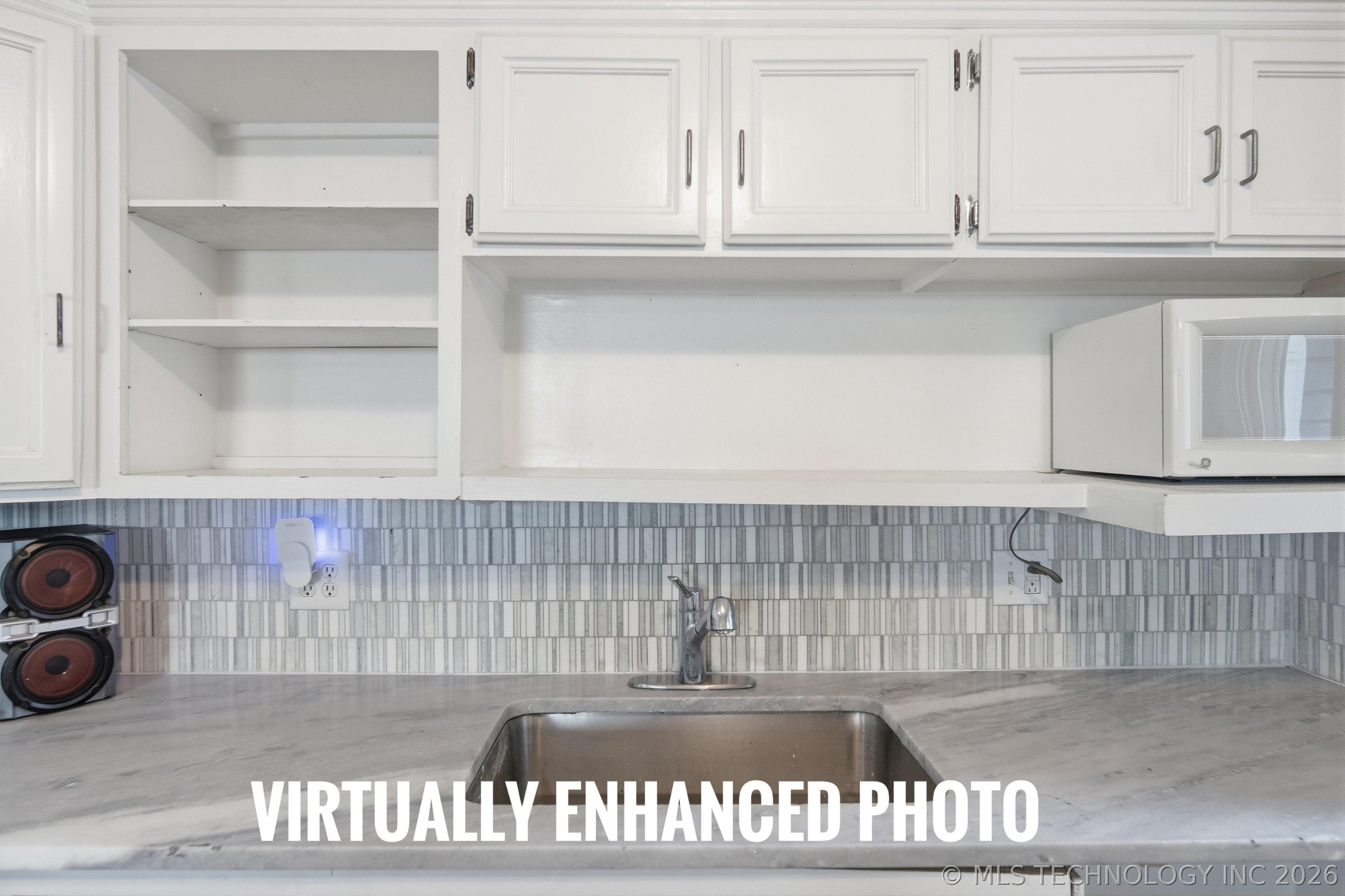 213 E 12th Place Property Photo 14