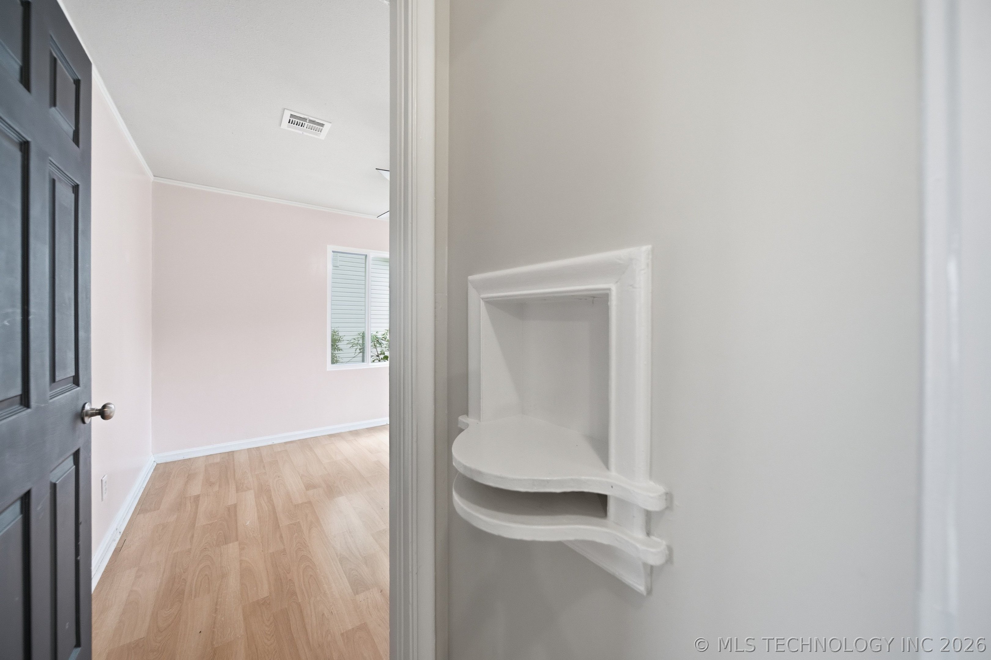 213 E 12th Place Property Photo 27