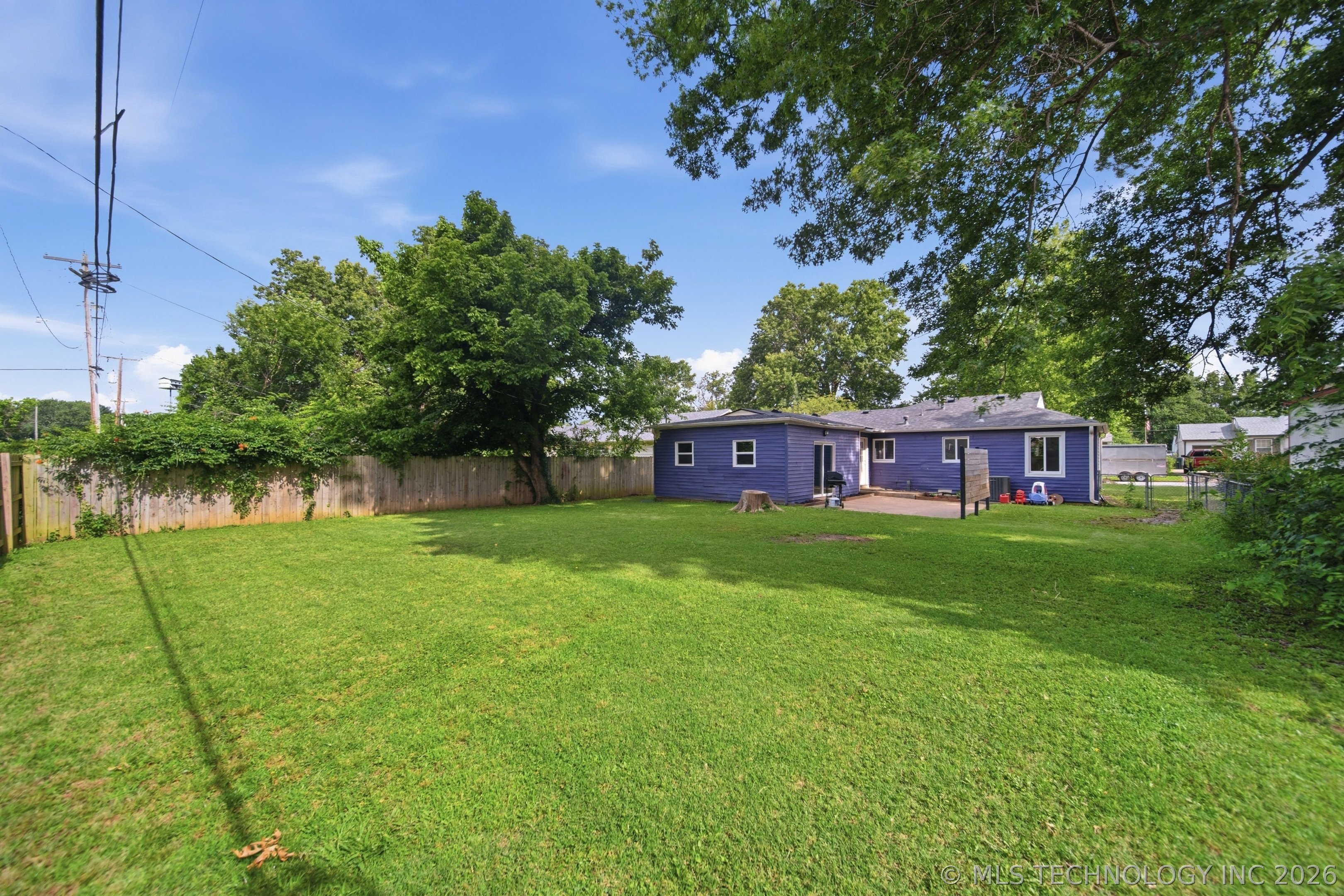 213 E 12th Place Property Photo 33