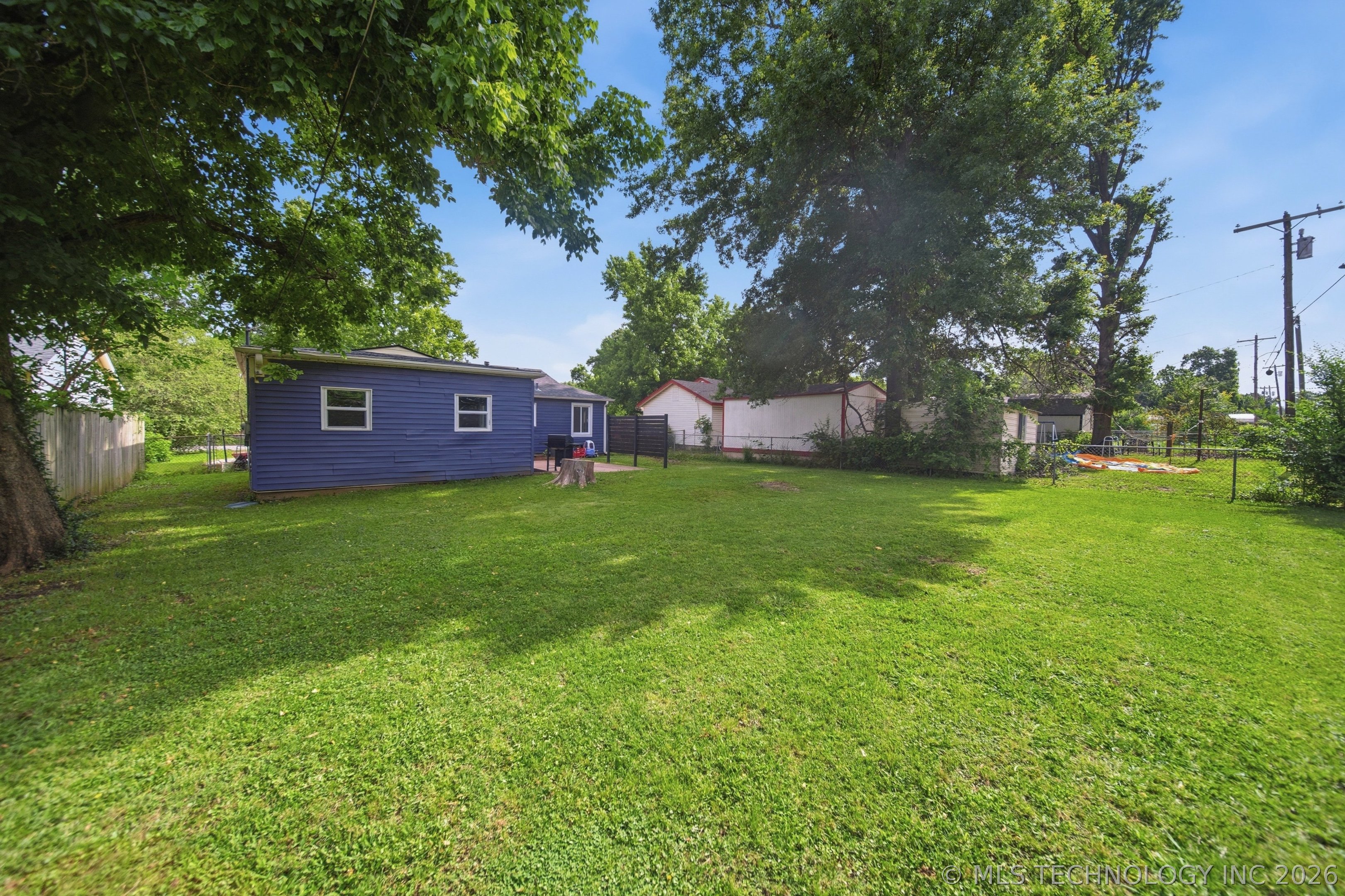213 E 12th Place Property Photo 34