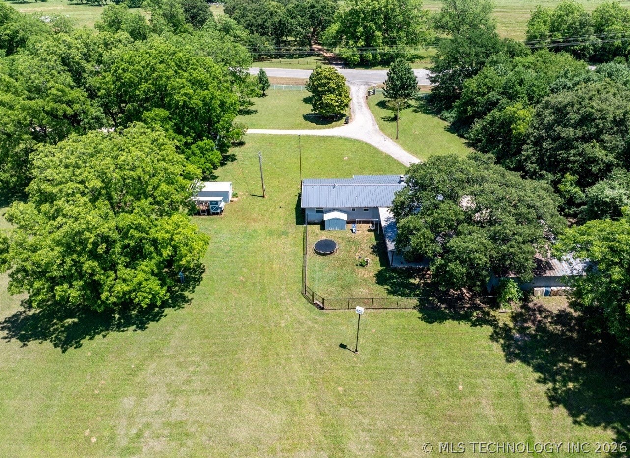 20014 Highway 32 Property Photo 6