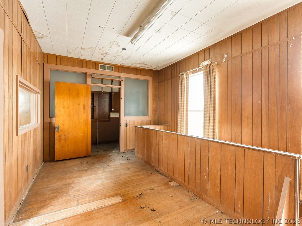 119 W Main Property Photo 28