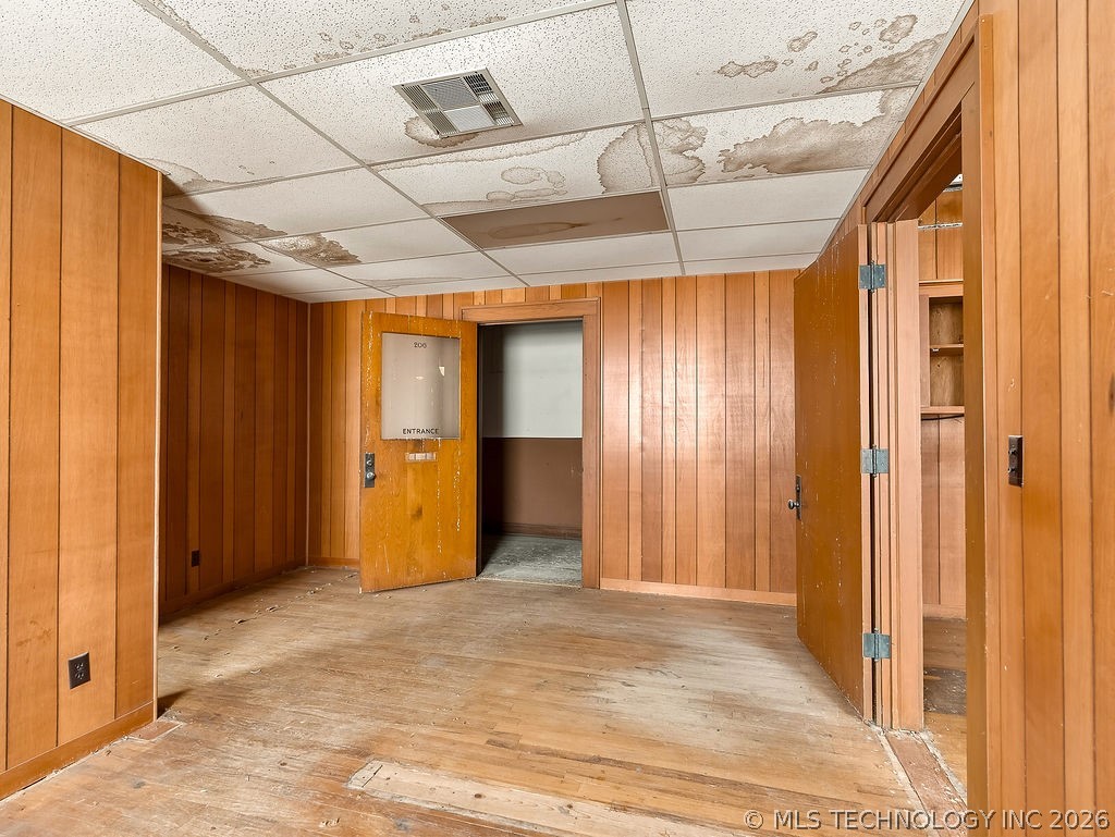 119 W Main Property Photo 33