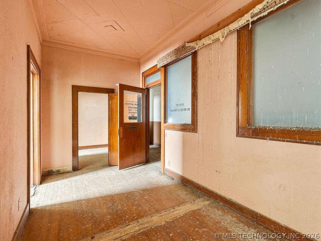 119 W Main Property Photo 37