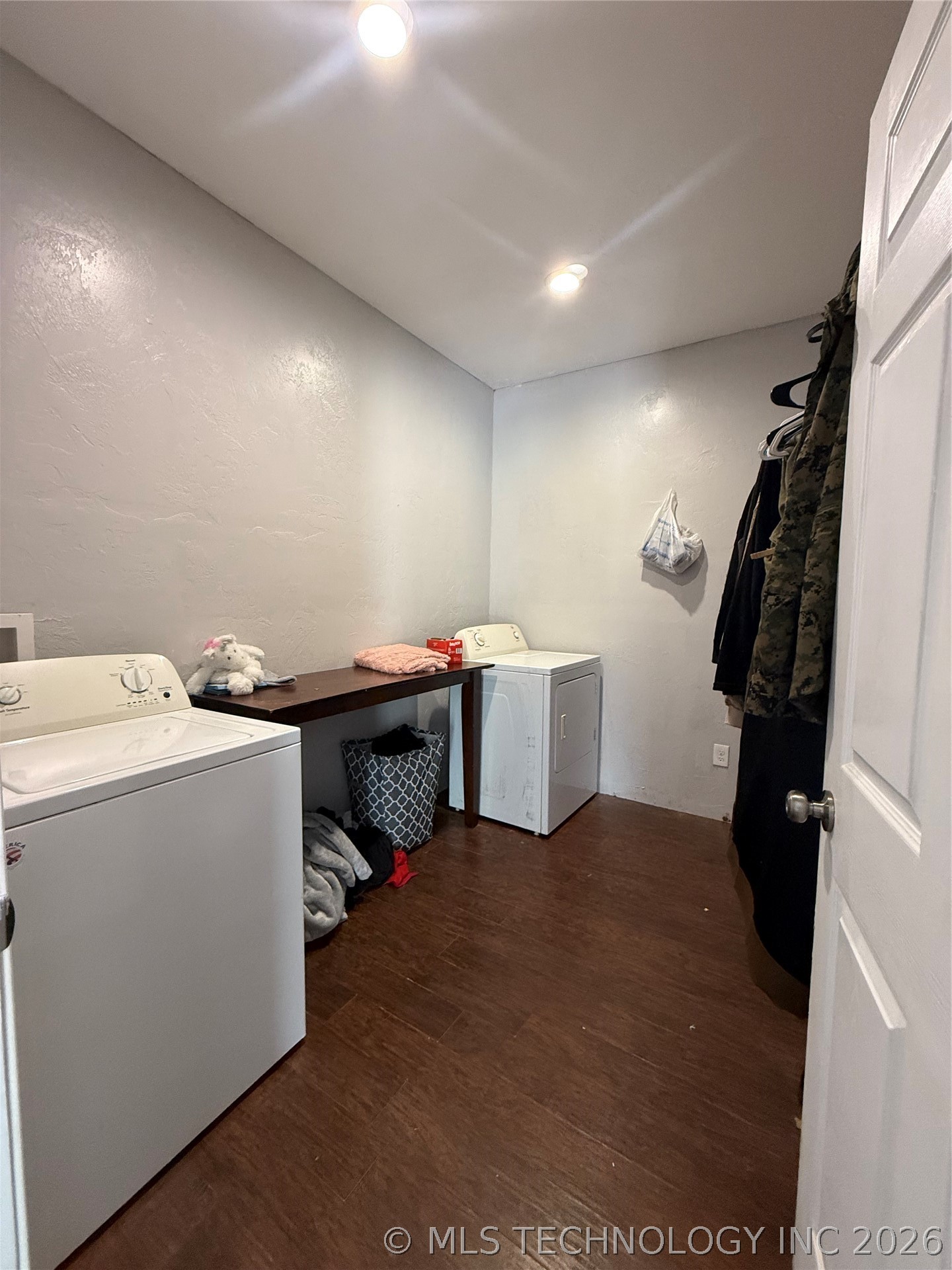 206 S Main Property Photo 10