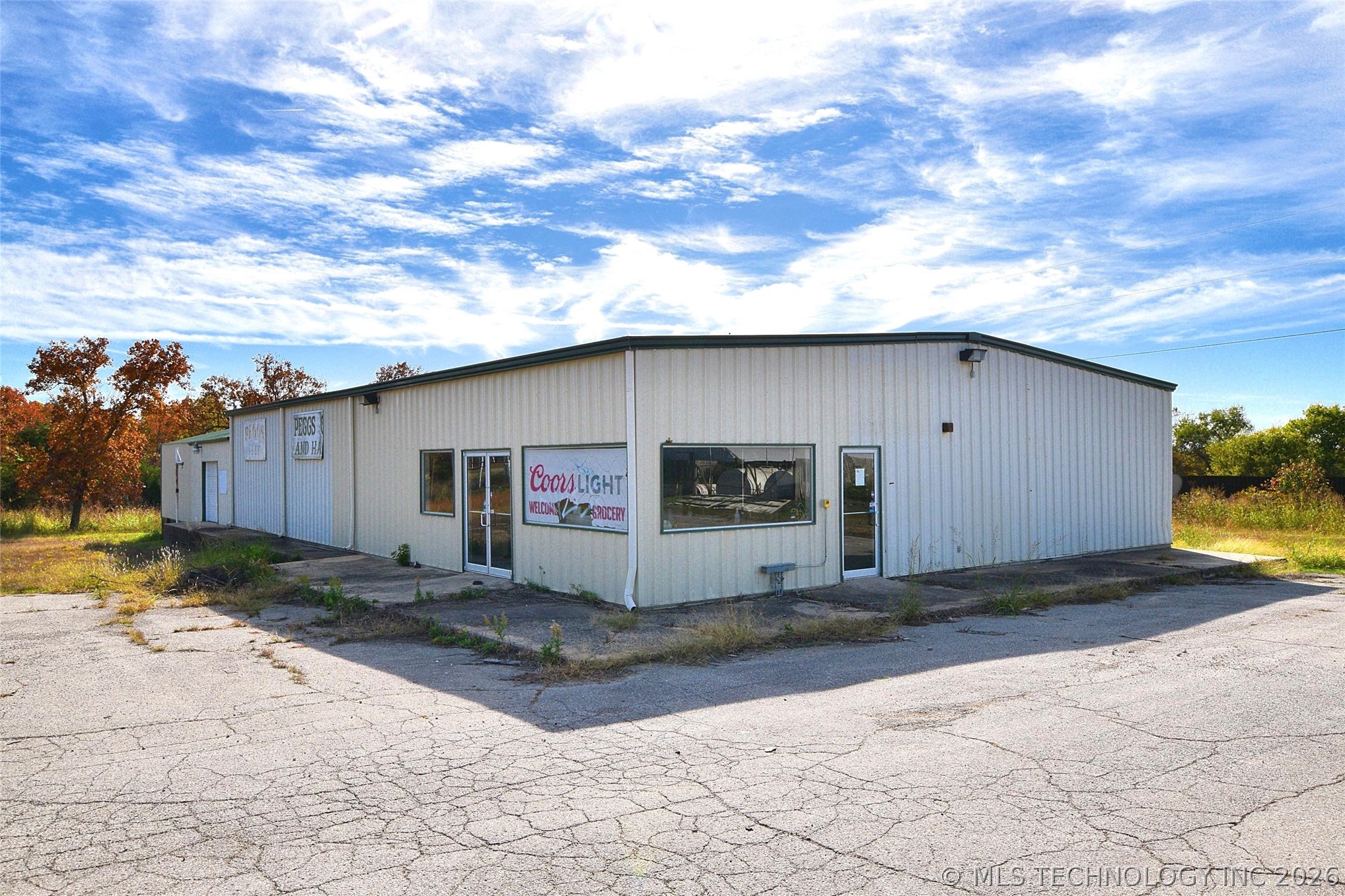 7015 Hwy 82 Property Photo 1