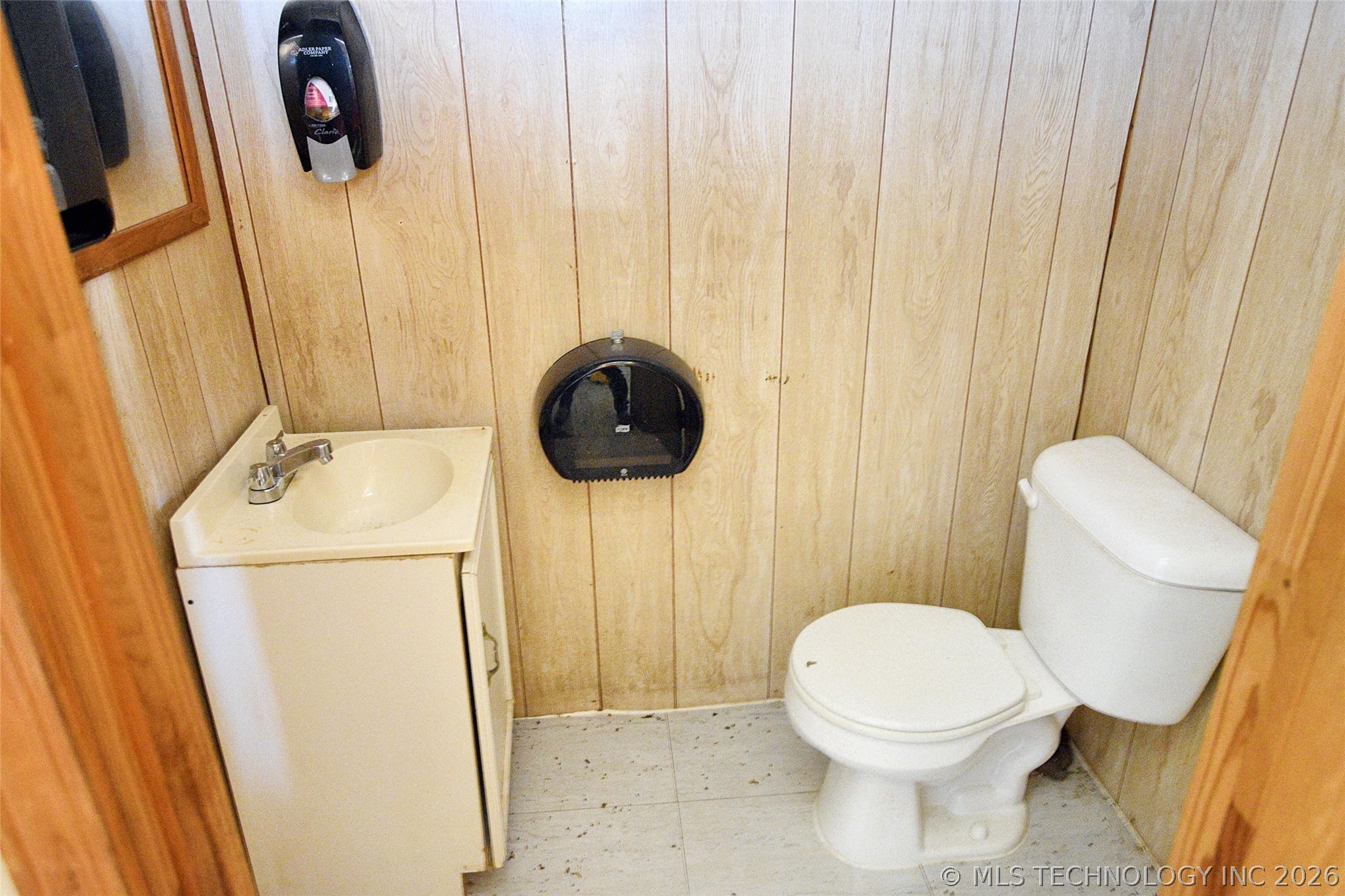 7015 Hwy 82 Property Photo 10