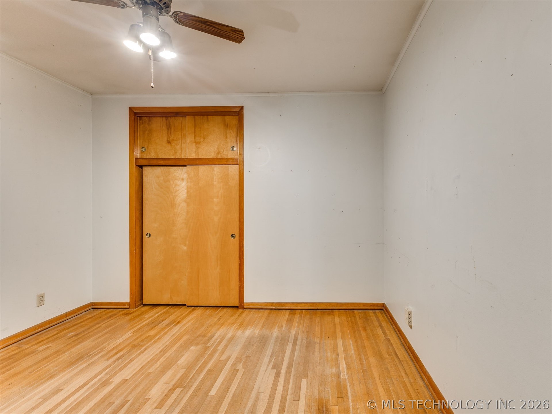 10909 E 5th Street Property Photo 30