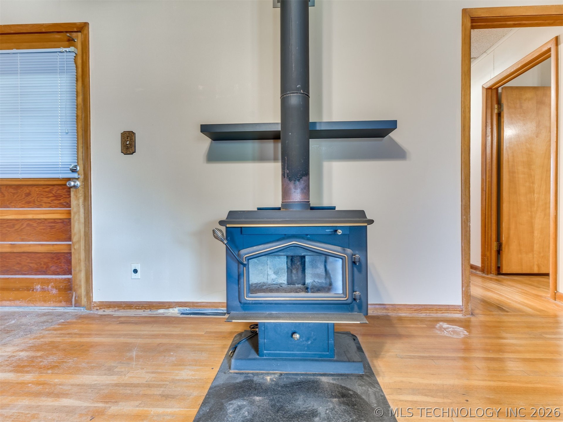 10909 E 5th Street Property Photo 32