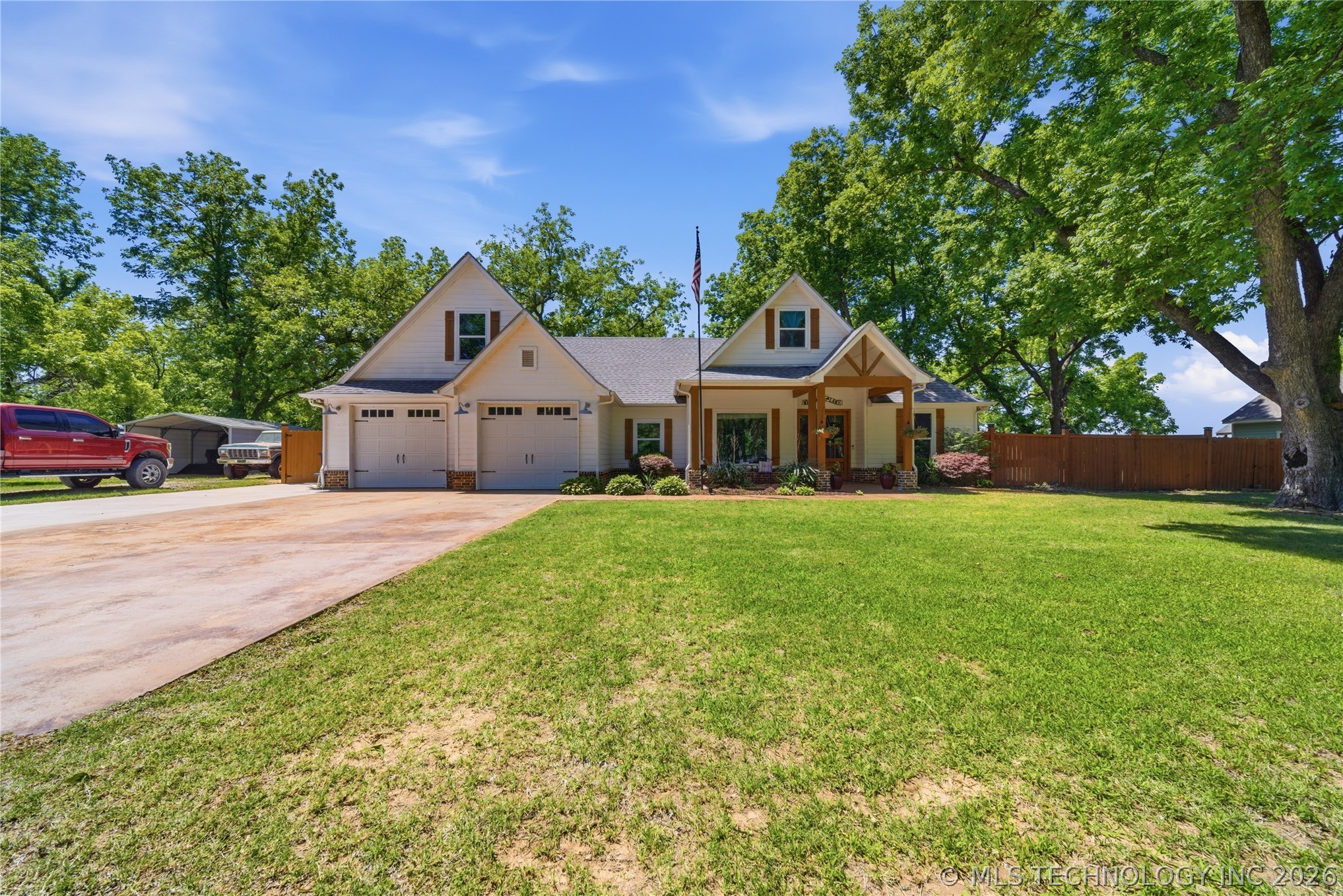 893 N E Property Photo 47