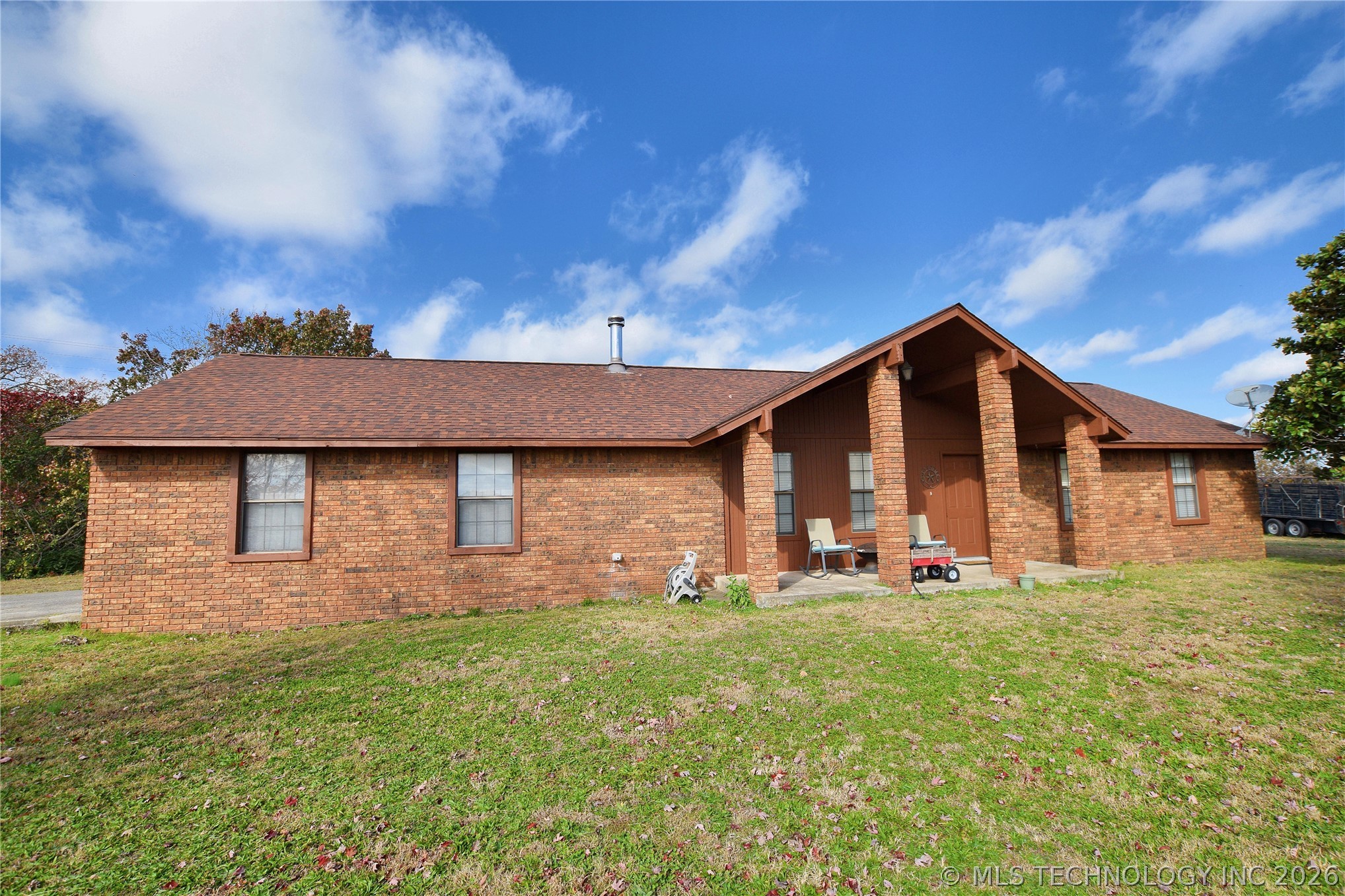 5747 E 620 Road Property Photo 1