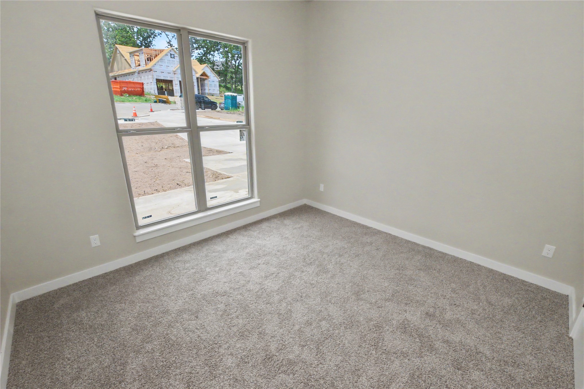 685 Woodlands Drive Property Photo 18