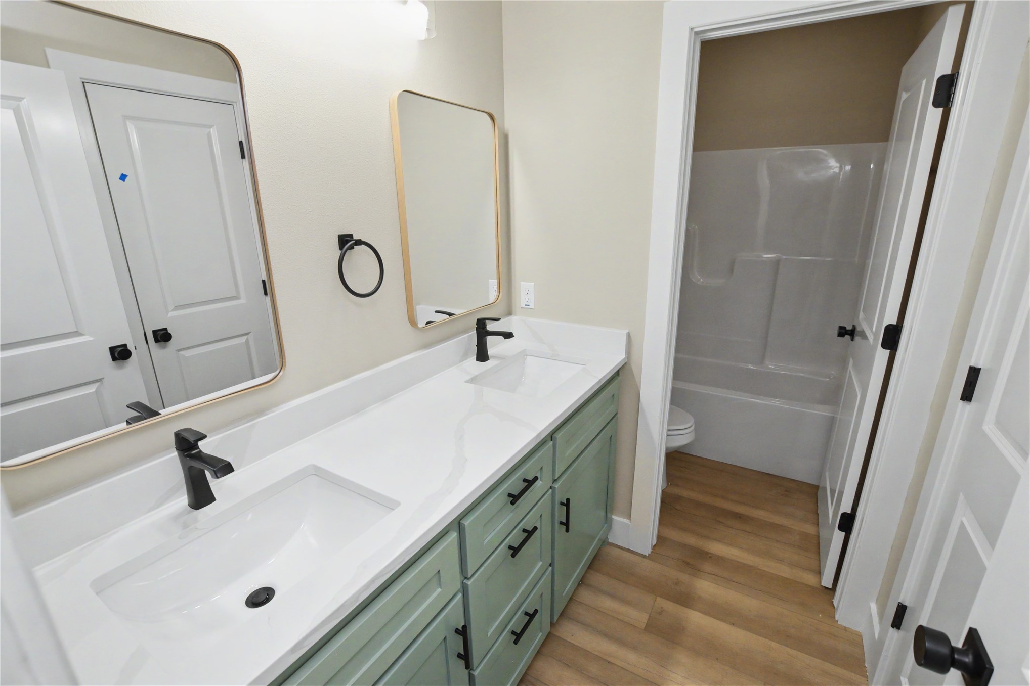 685 Woodlands Drive Property Photo 22