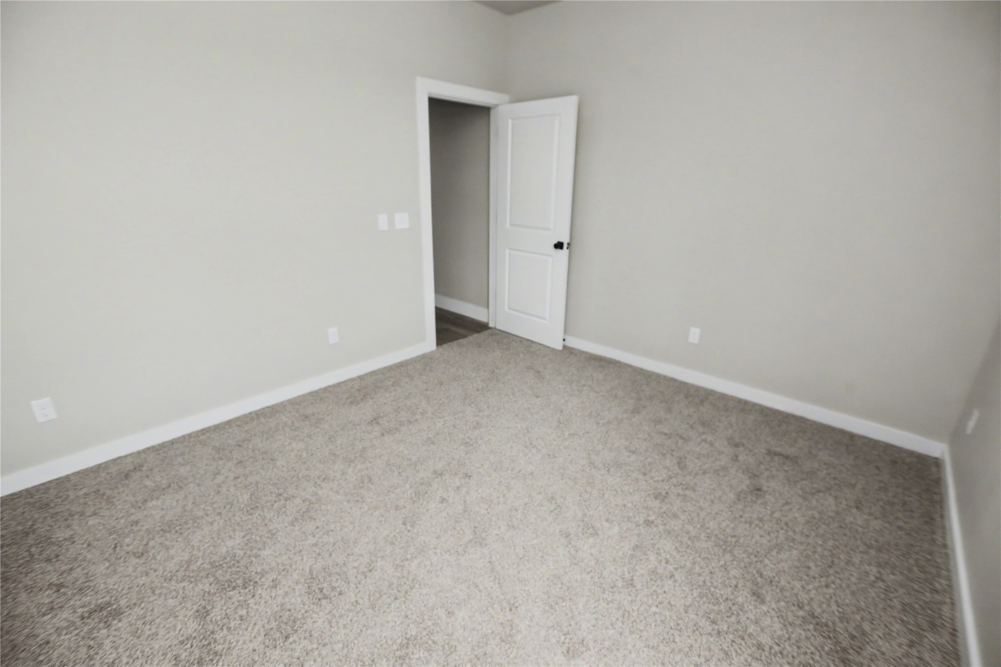 685 Woodlands Drive Property Photo 24