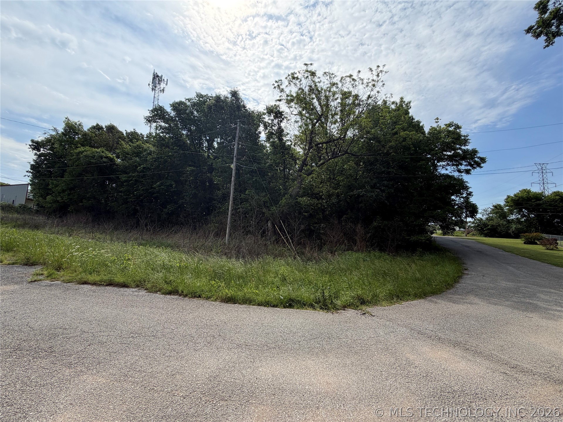 Maple Road Property Photo 1