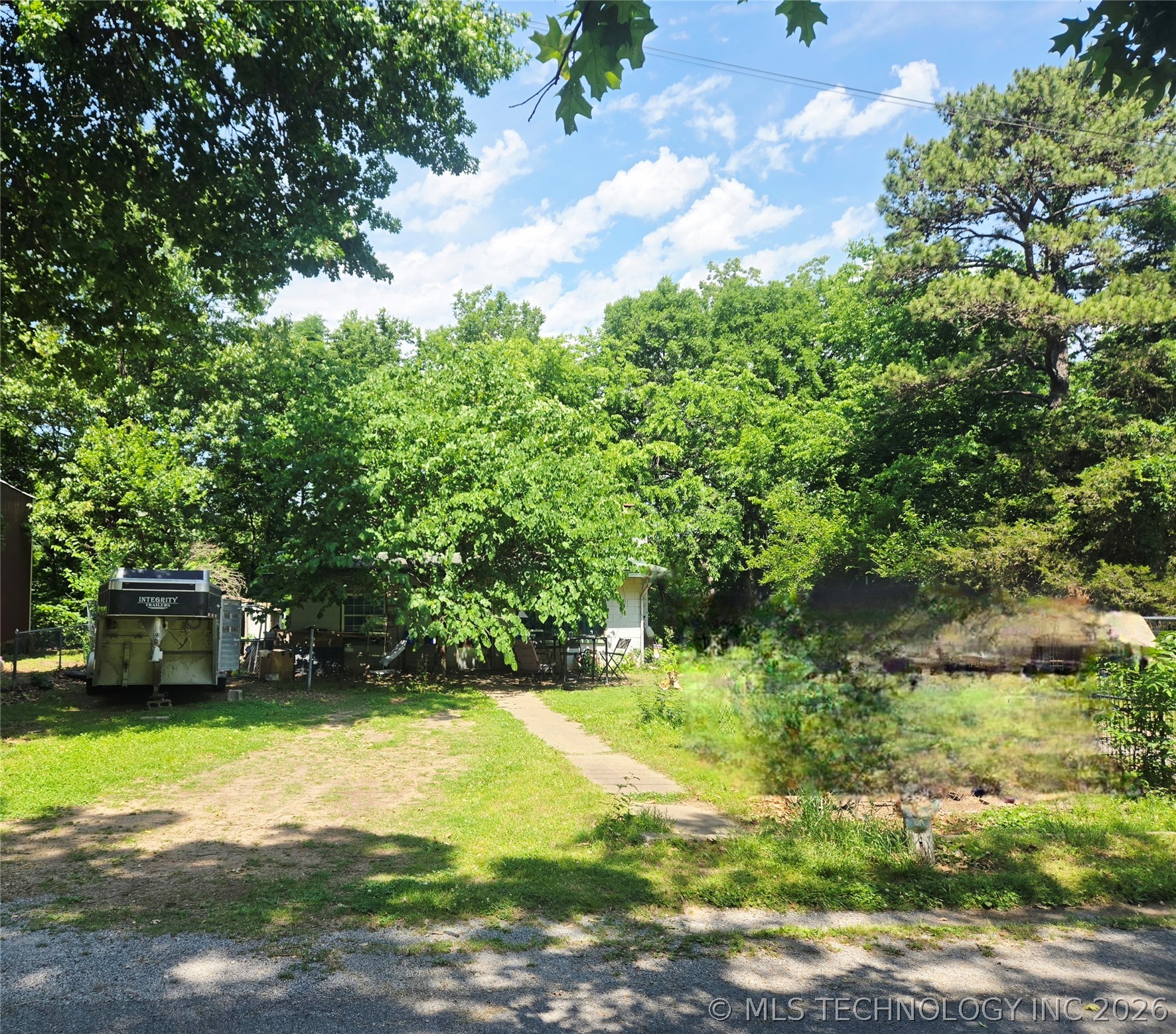 313 Big Bluff Property Photo 3