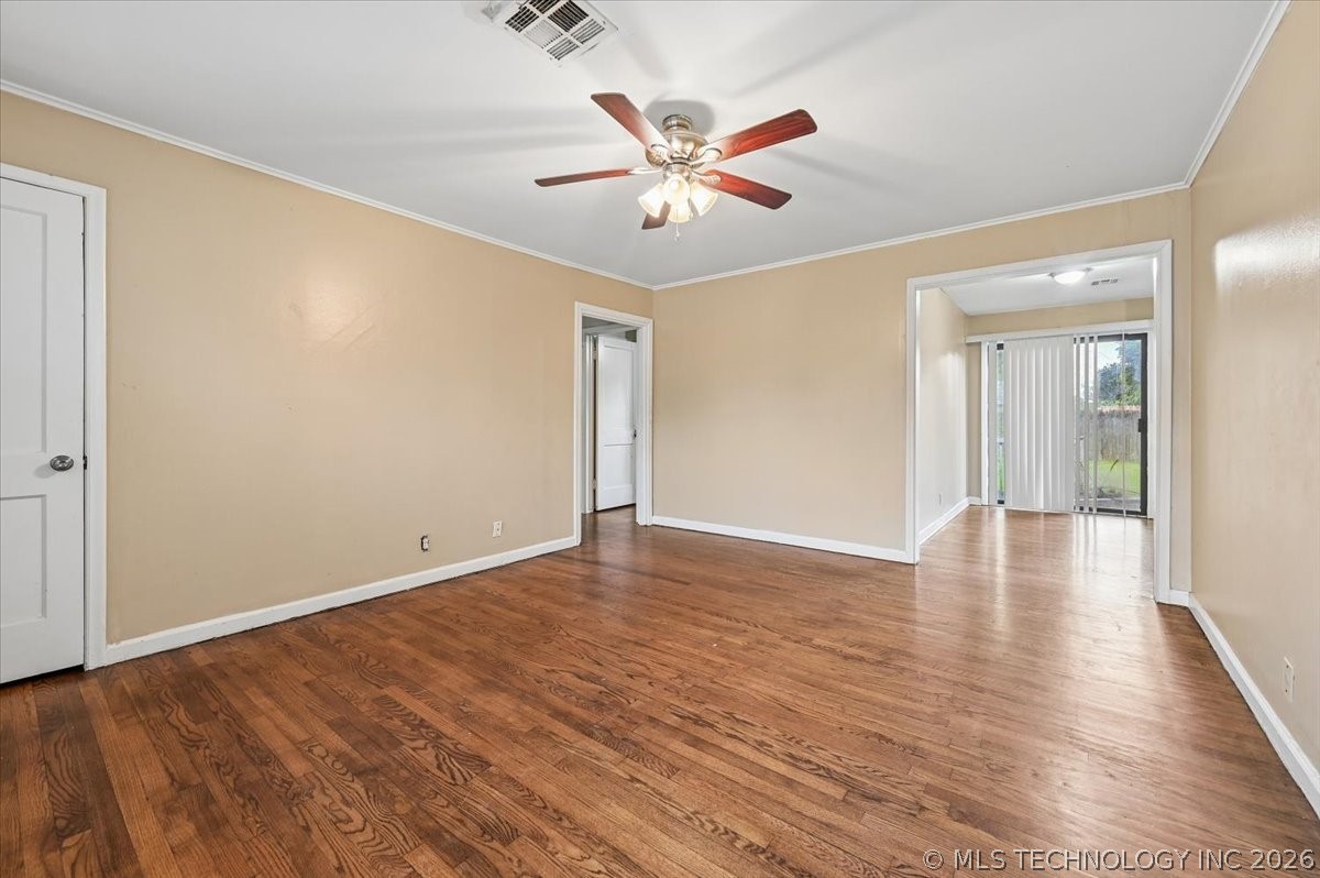 112 E 54th Street Property Photo 4