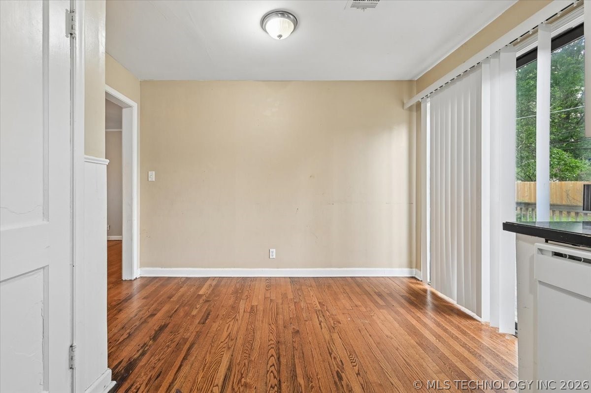 112 E 54th Street Property Photo 8