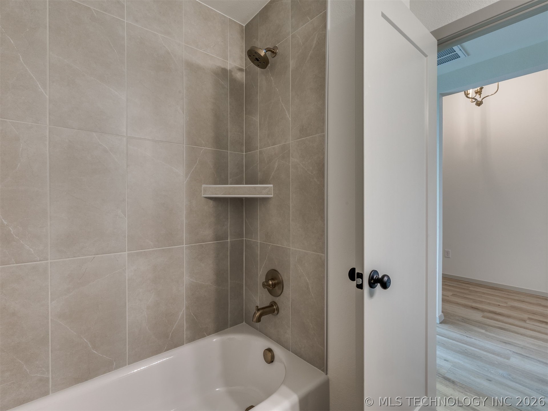 3205 E 147th Place S Property Photo 8