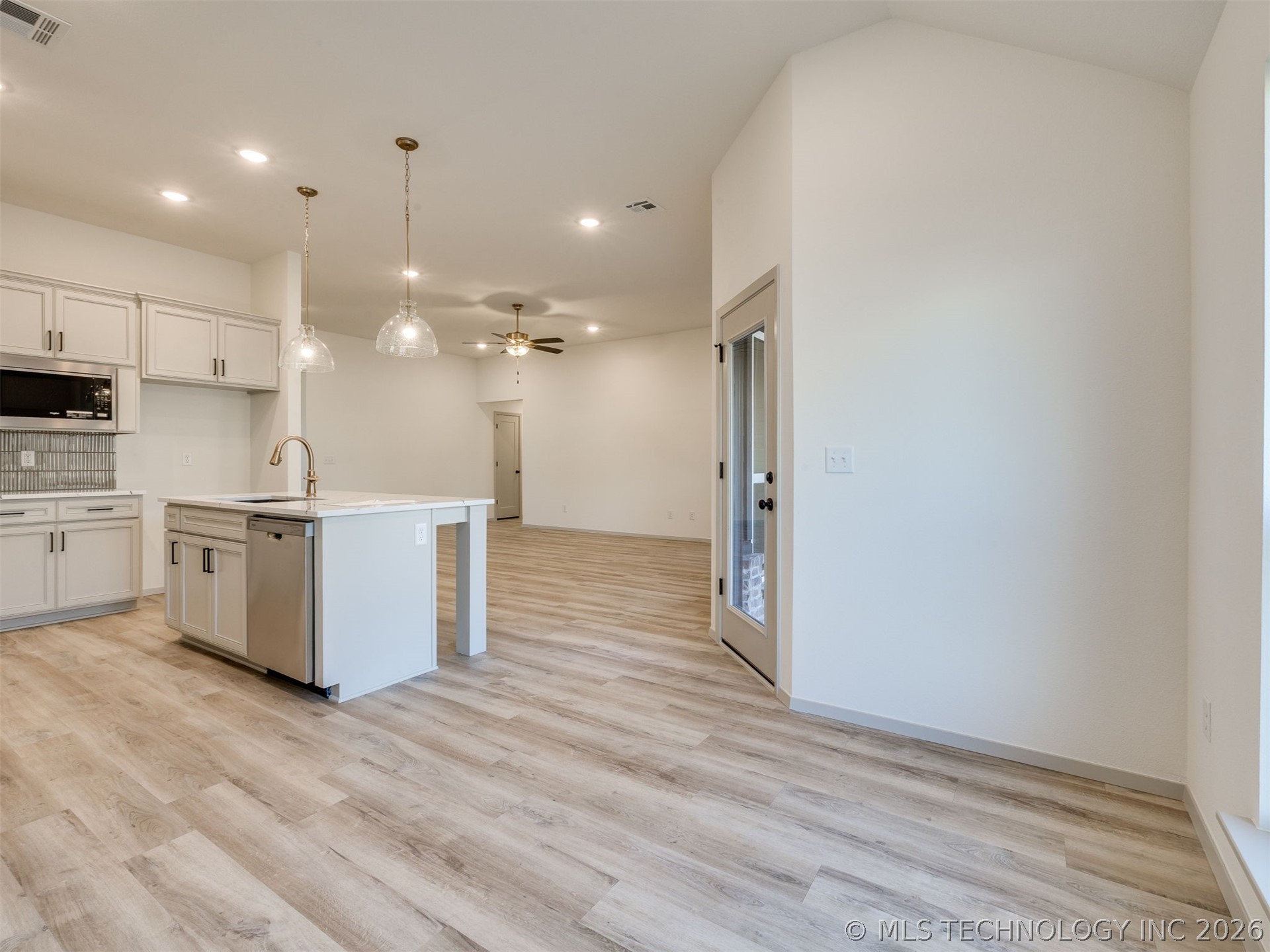 3205 E 147th Place S Property Photo 30