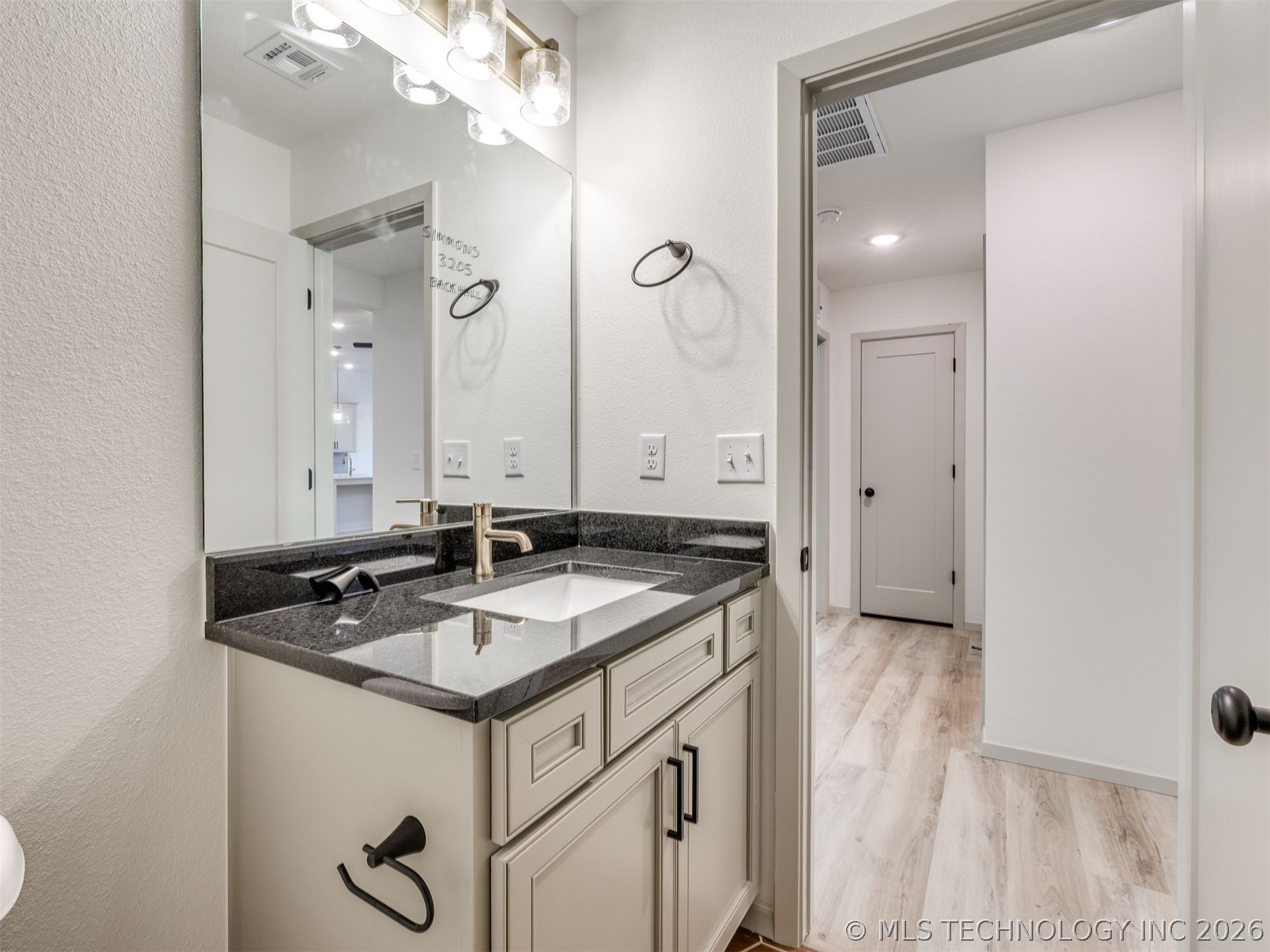 3205 E 147th Place S Property Photo 41