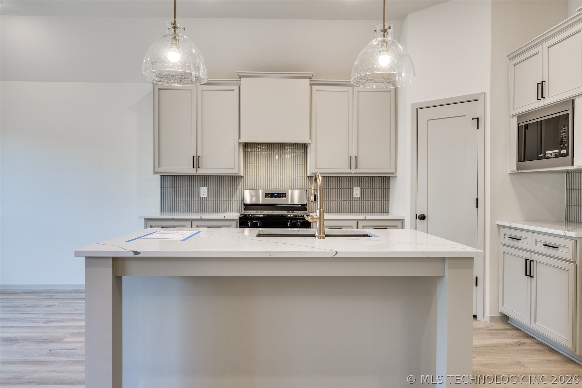 3205 E 147th Place S Property Photo 49