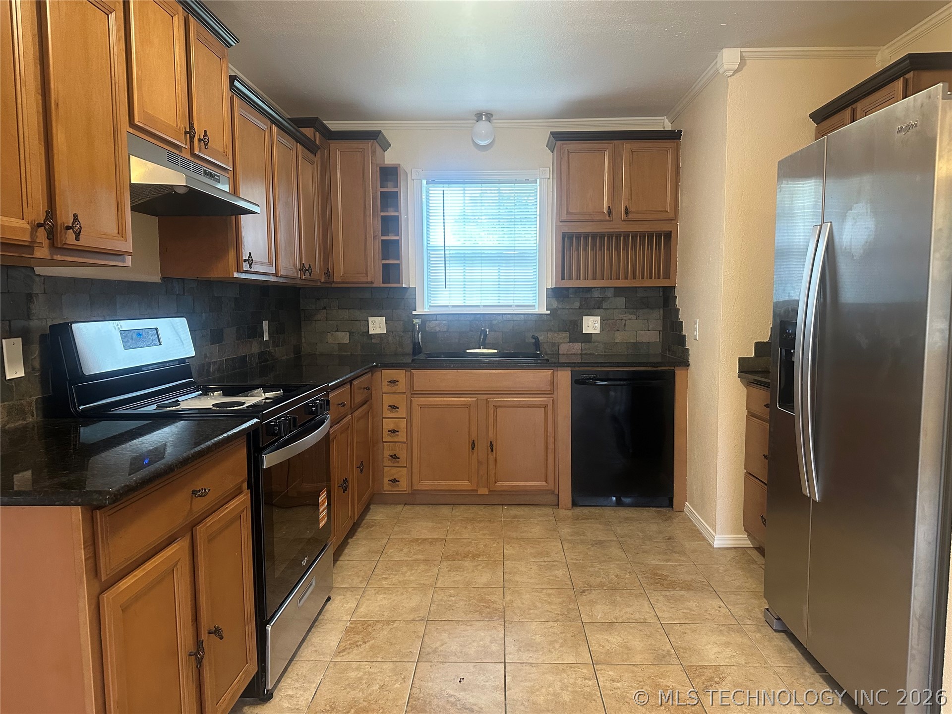 604 S 1st Street Property Photo 5