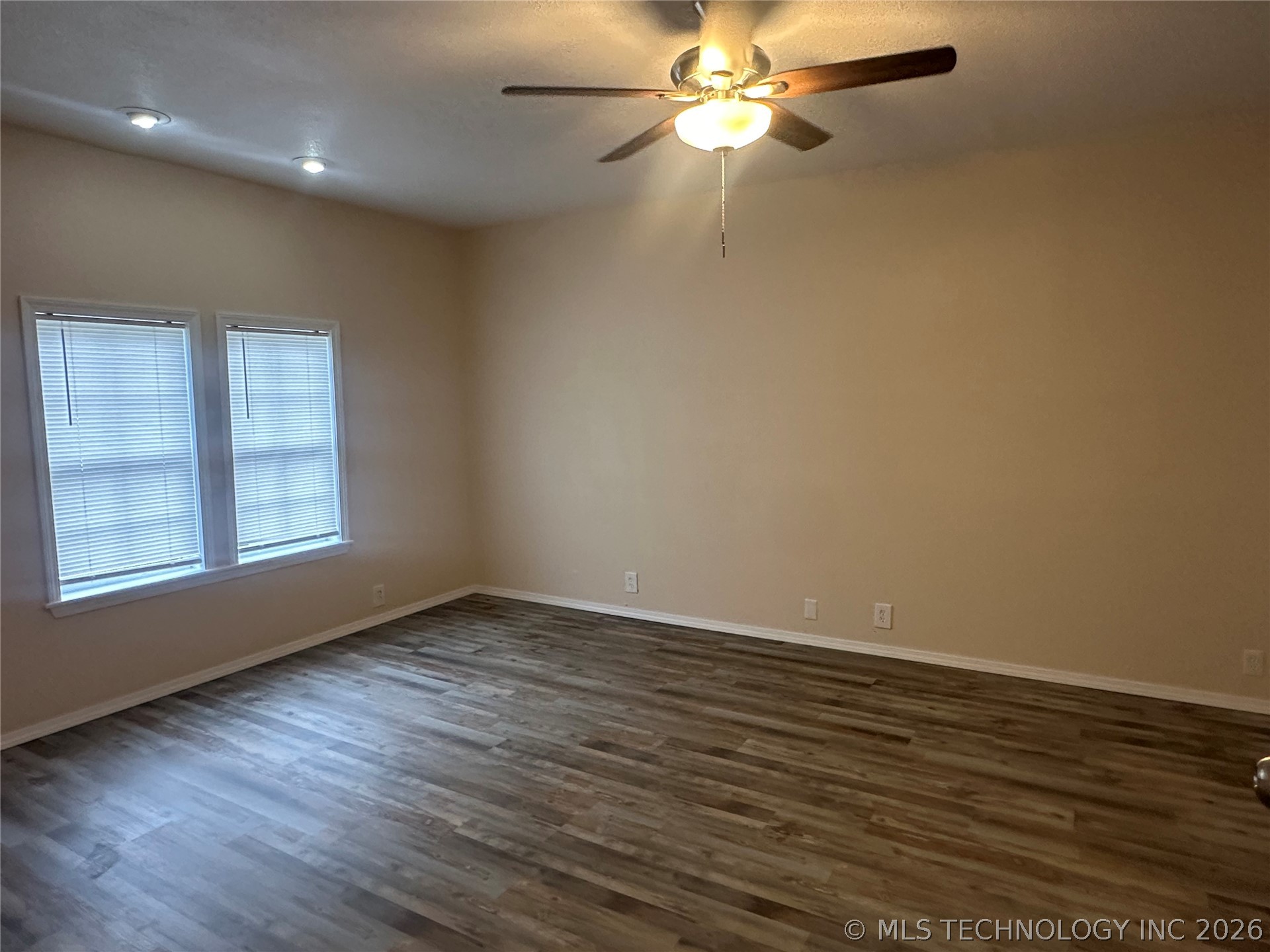 604 S 1st Street Property Photo 10