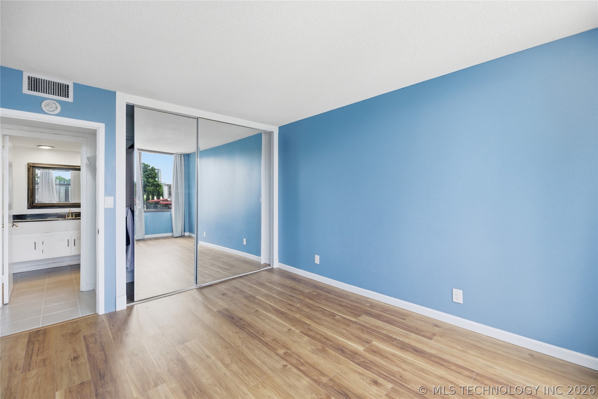 410 W 7th Street 222d Property Photo 11