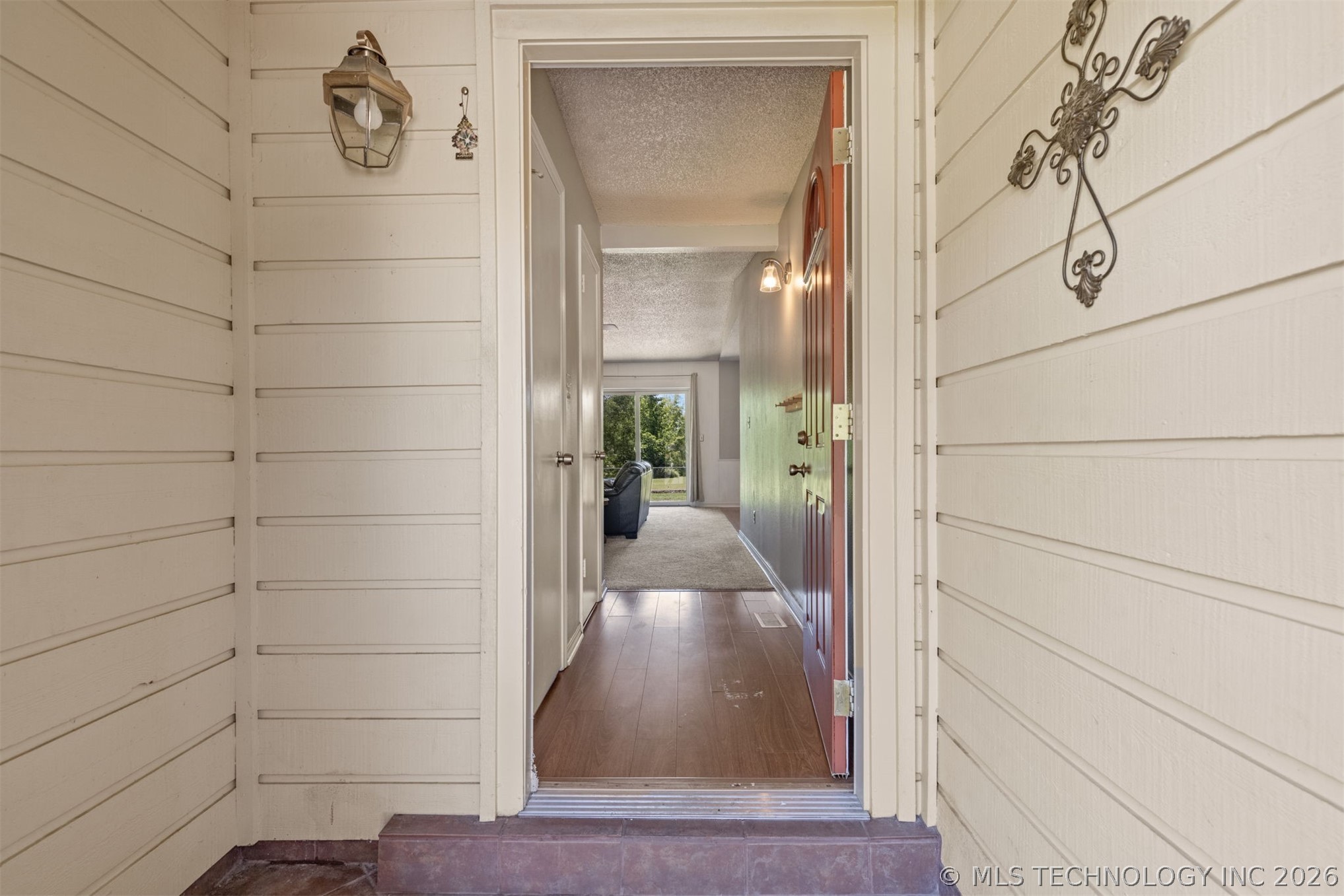 12002 E 39th Street Property Photo 4