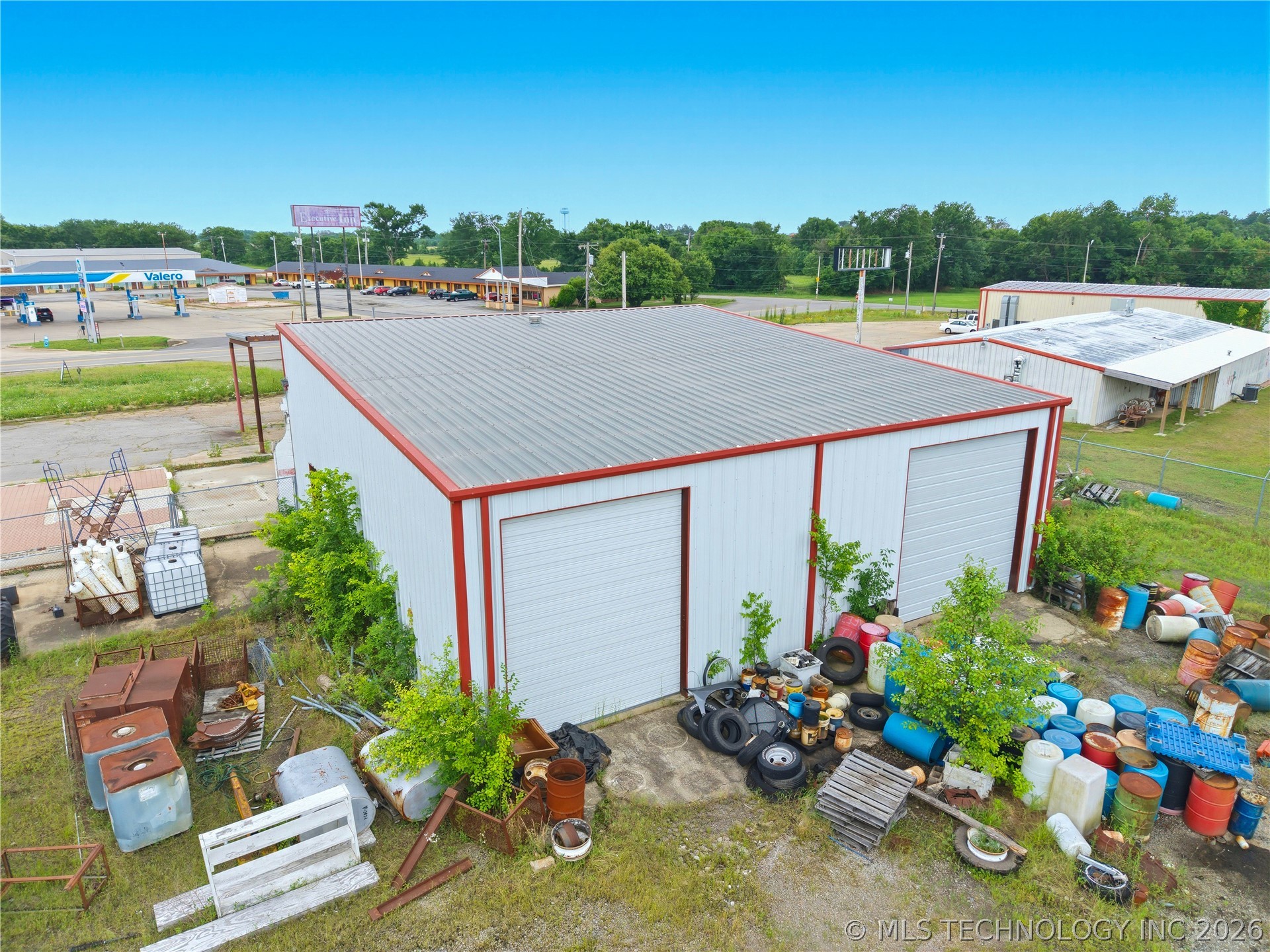 40 Interstate Property Photo 6