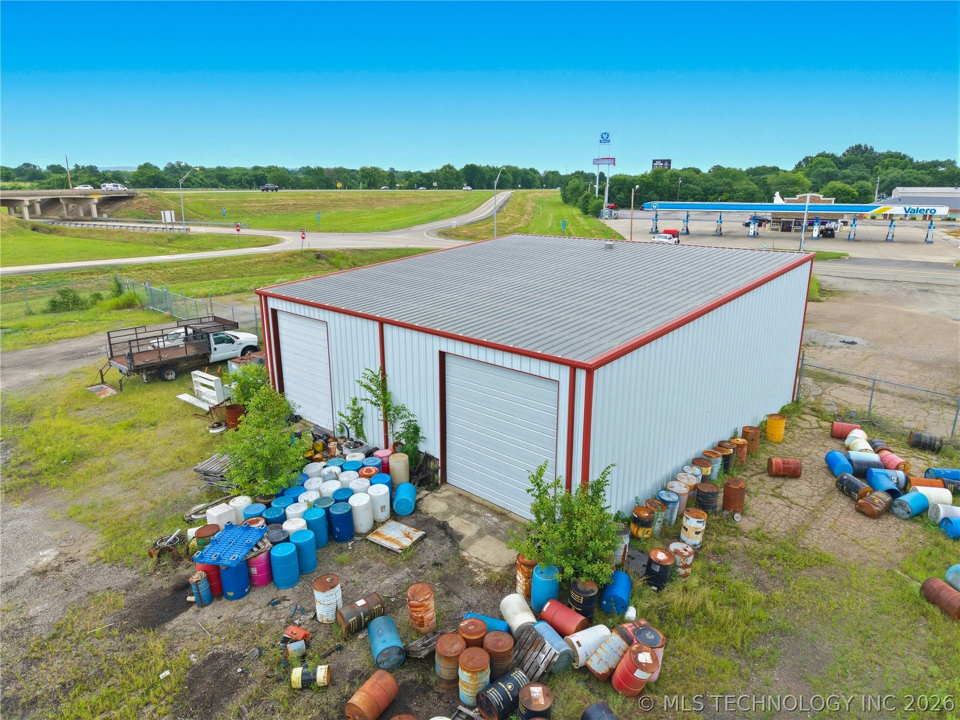 40 Interstate Property Photo 8